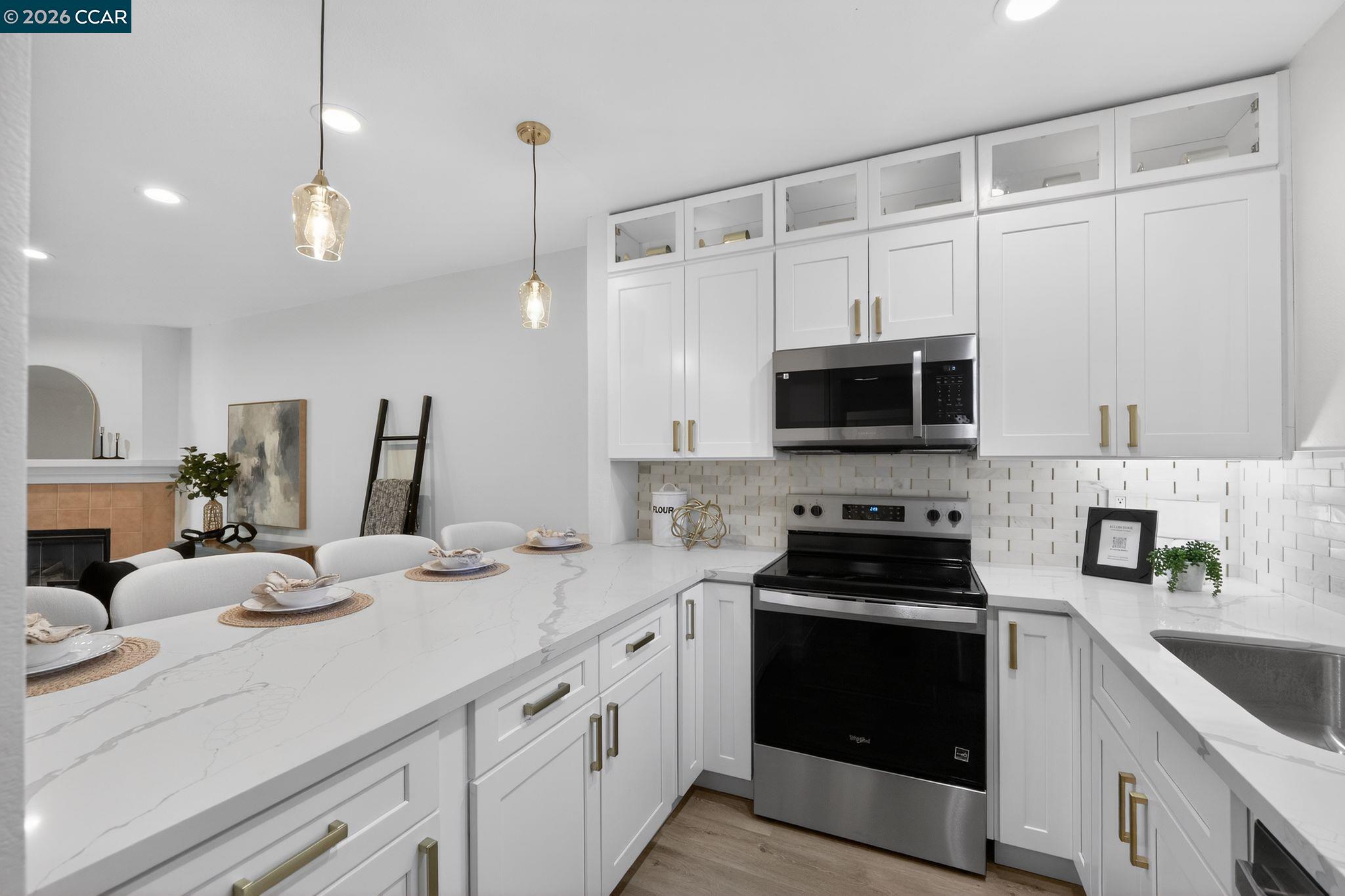 Photo #4: 41133727 Listing: Photo #4