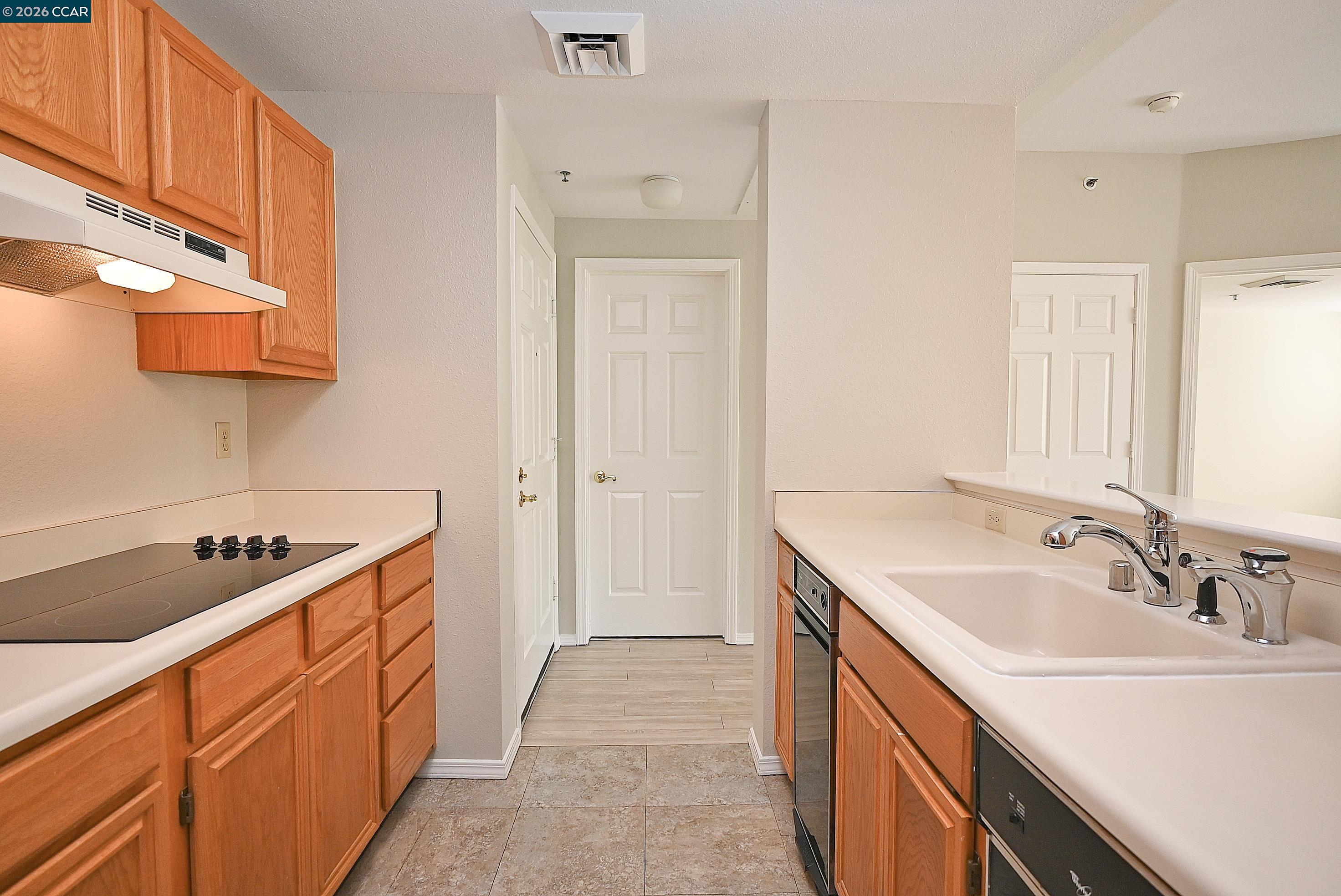 Photo #14: 41133757 Listing: Photo #14