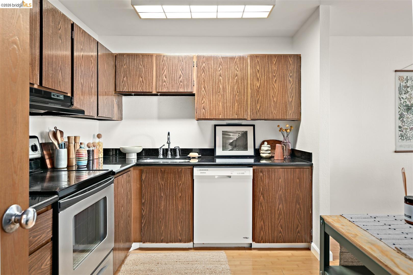 Photo #13: 41133758 Listing: Photo #13