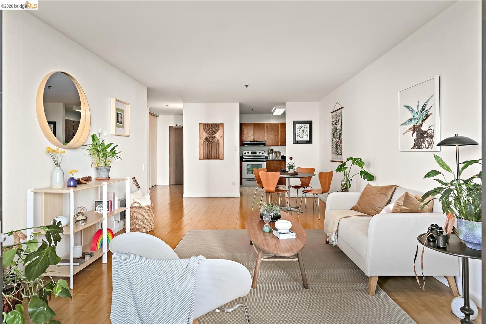 Photo #8: 41133758 Listing: Photo #8