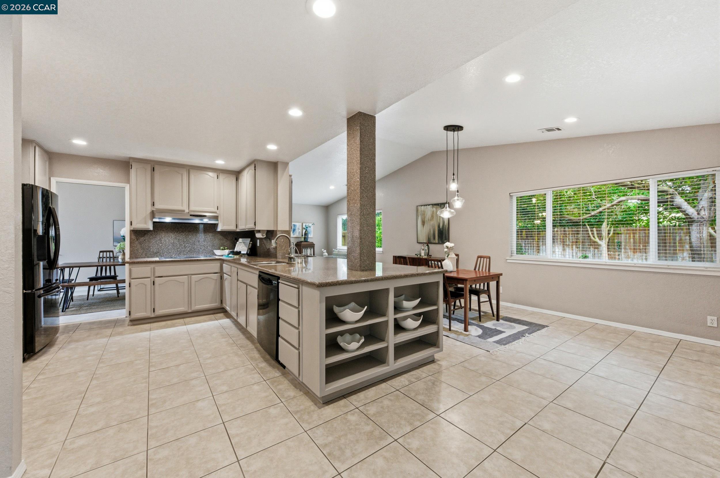 877 Dover Cir, Benicia, CA, 94510