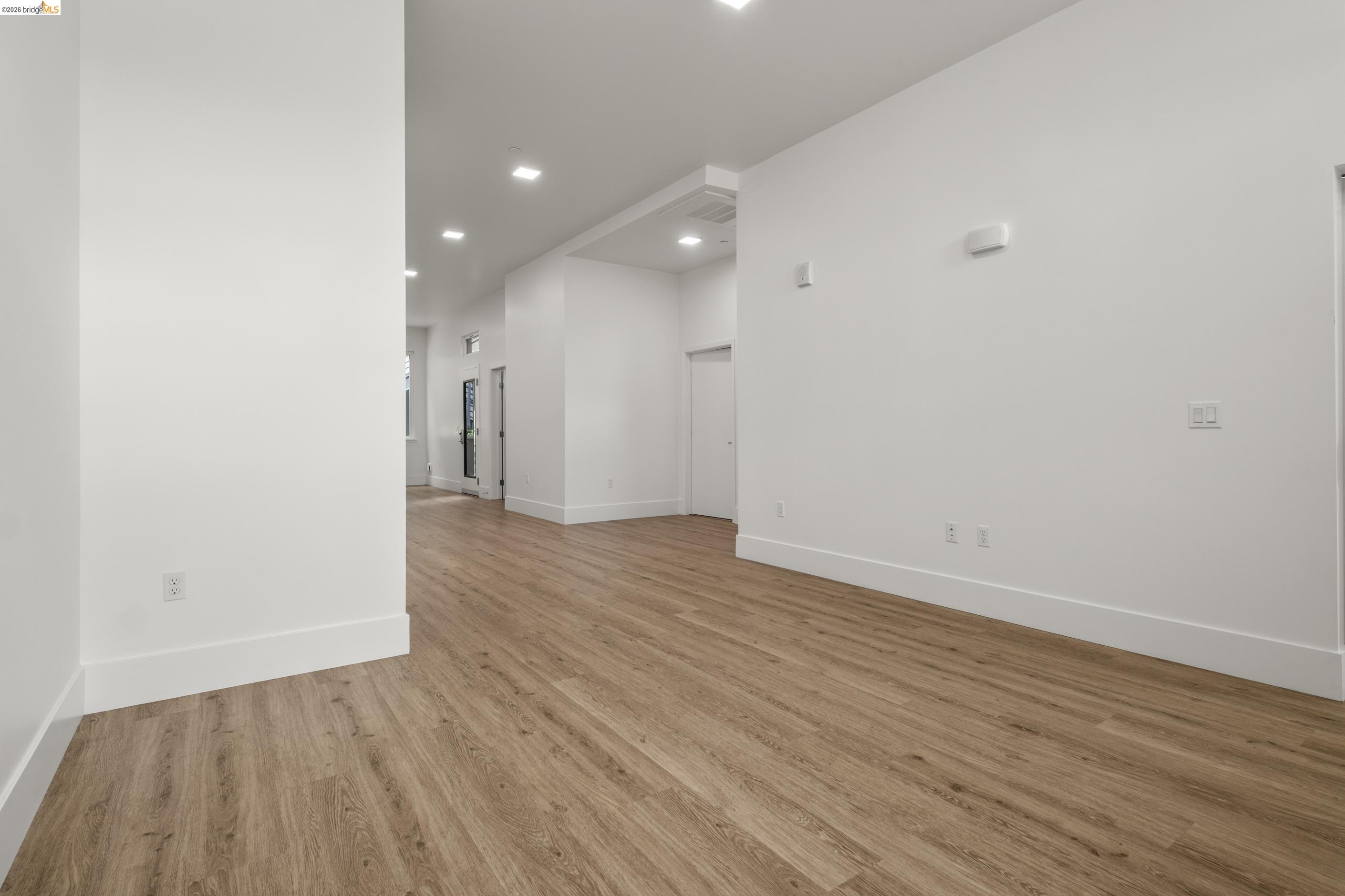 Photo #11: 41133790 Listing: Photo #11