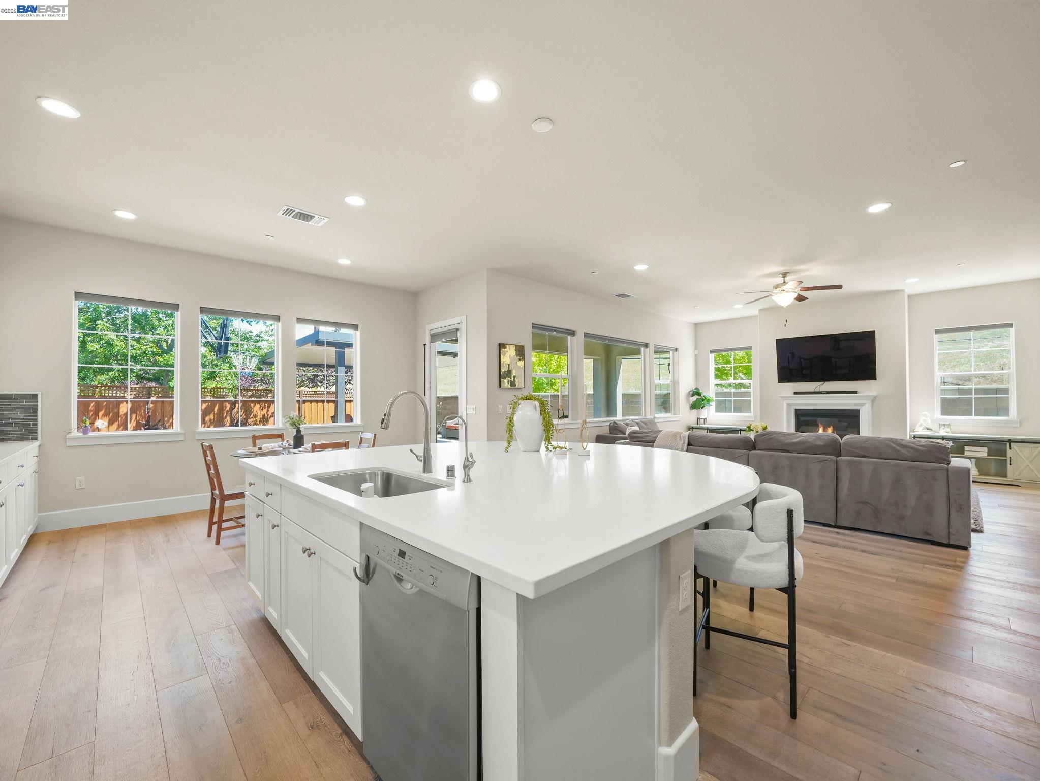 7200 Kylemore Court, Dublin CA 94568 — photo 10