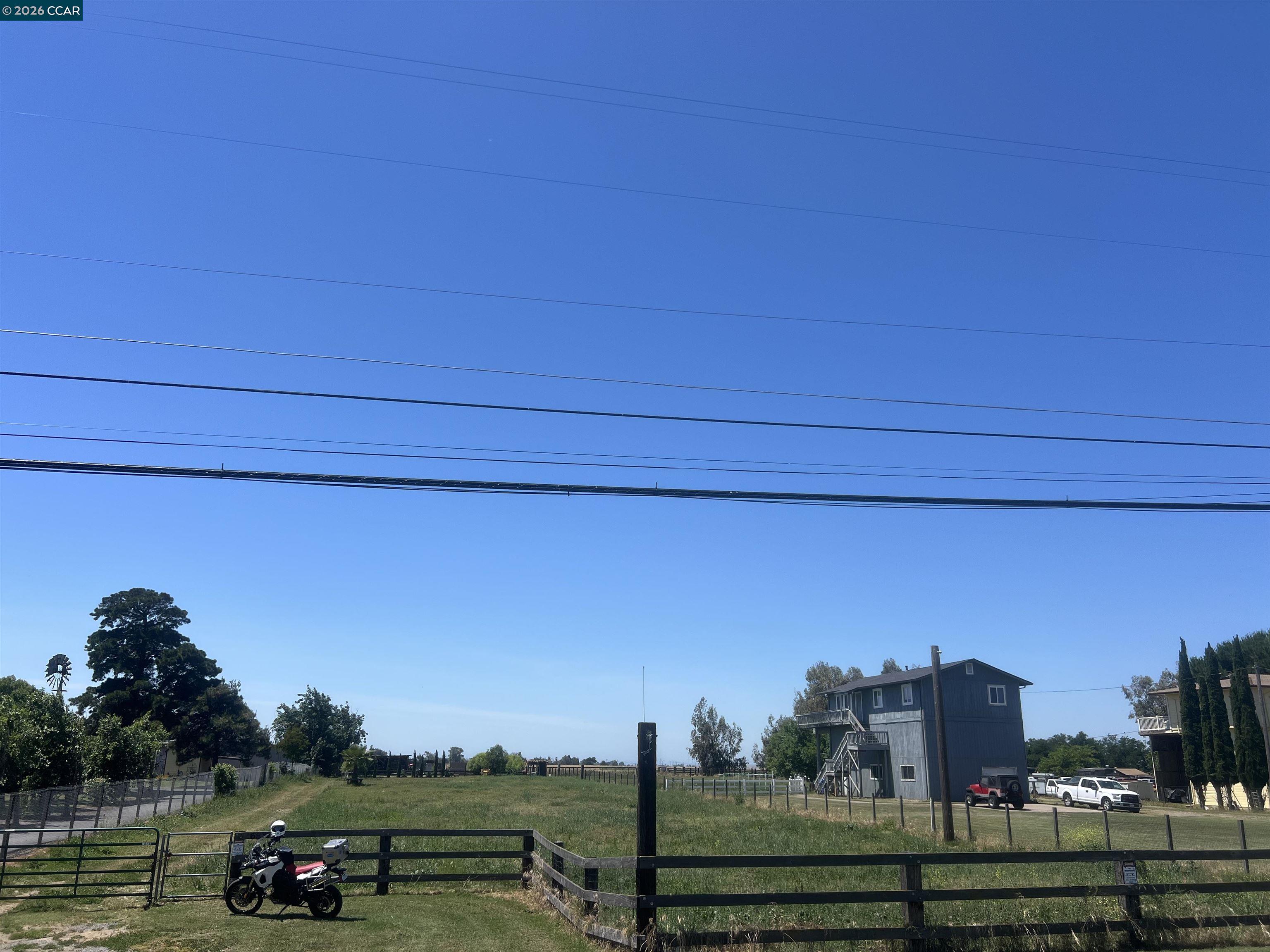 Front Image Thumbnail for CC41133812