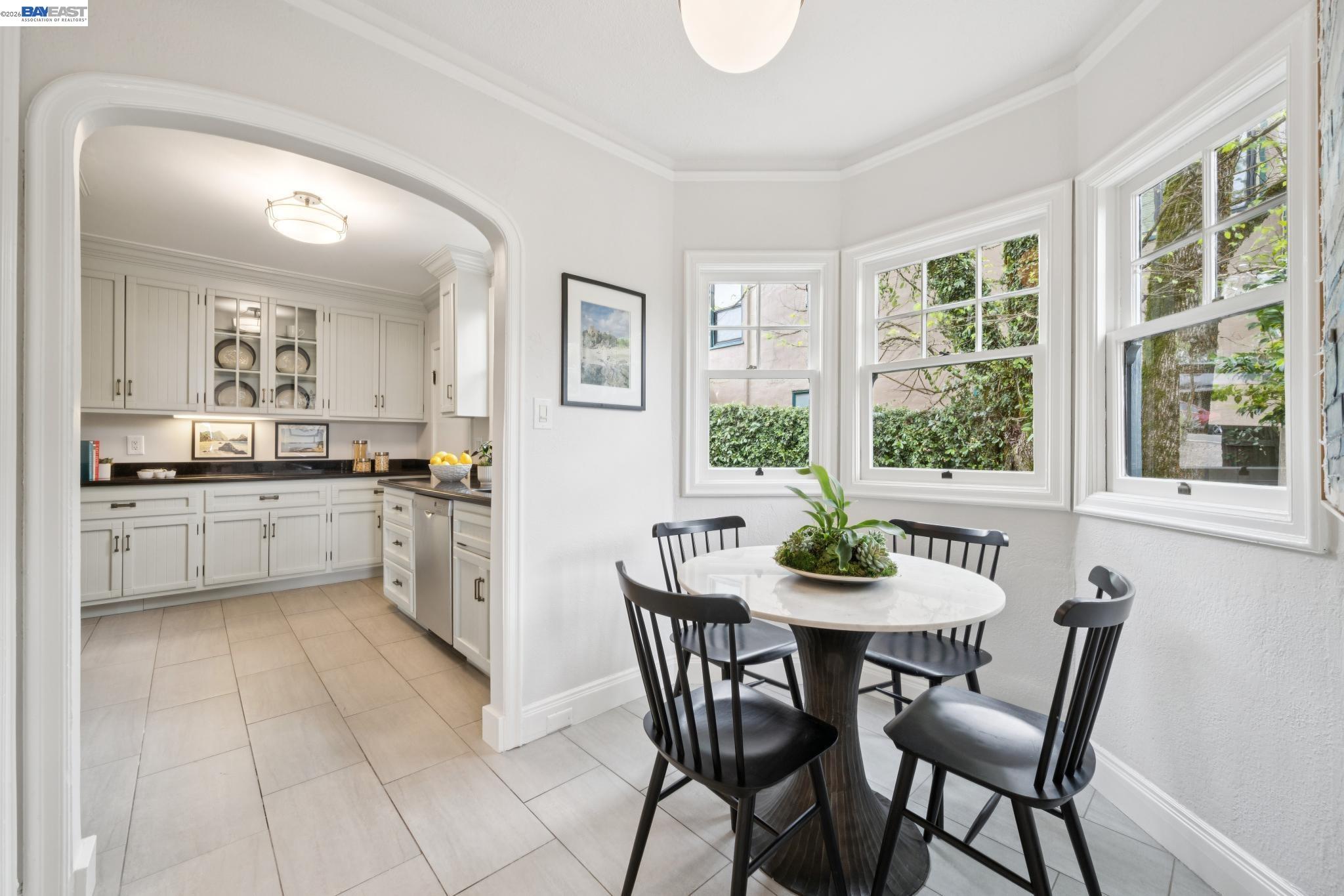 6968 THORNHILL DRIVE, Oakland, CA, 94611