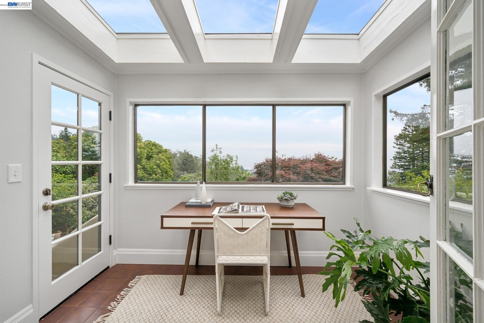 6968 THORNHILL DRIVE, Oakland, CA, 94611