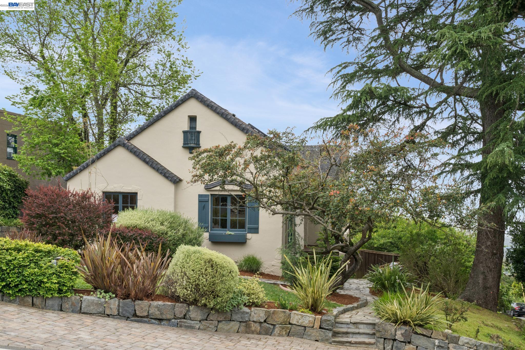 6968 THORNHILL DRIVE, Oakland, CA, 94611