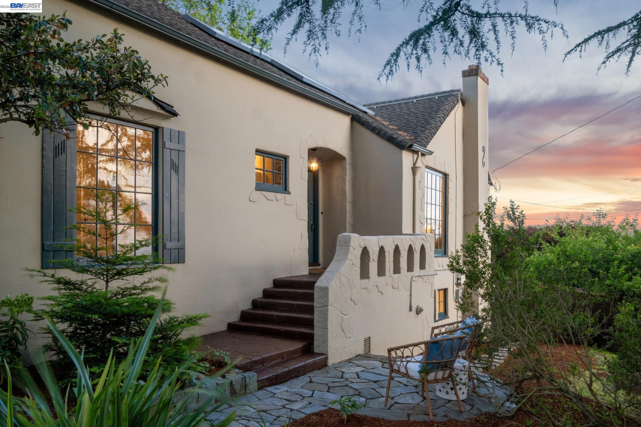 6968 THORNHILL DRIVE, Oakland, CA, 94611