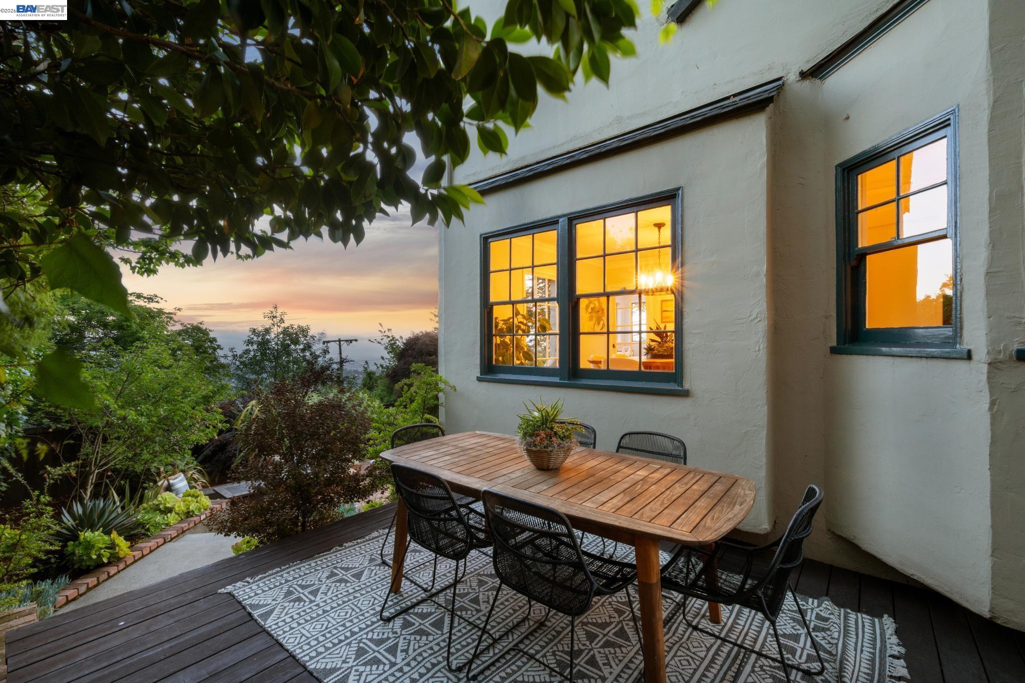 6968 THORNHILL DRIVE, Oakland, CA, 94611