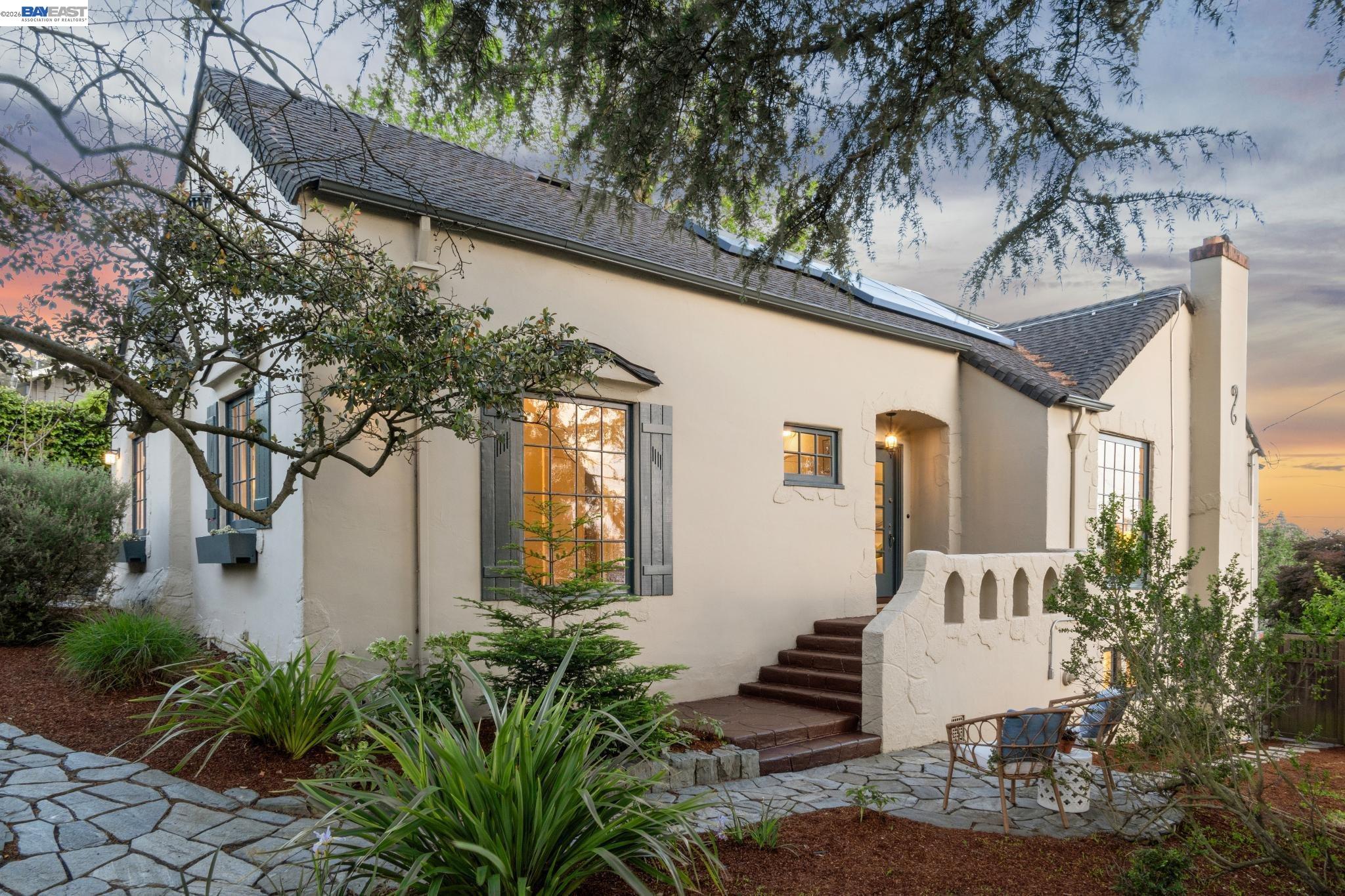 6968 THORNHILL DRIVE, Oakland, CA, 94611