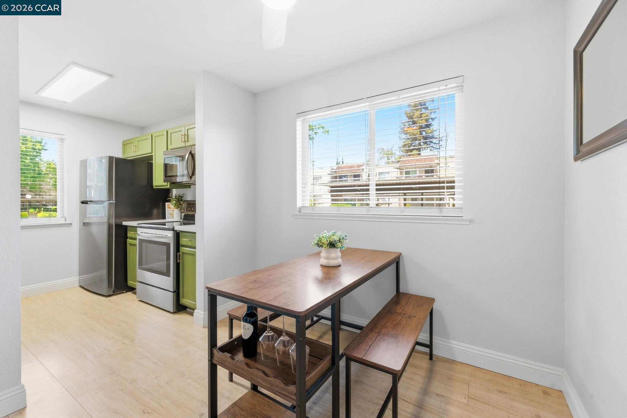 102 Luna Grande Cir # 5, Sacramento CA 95834
