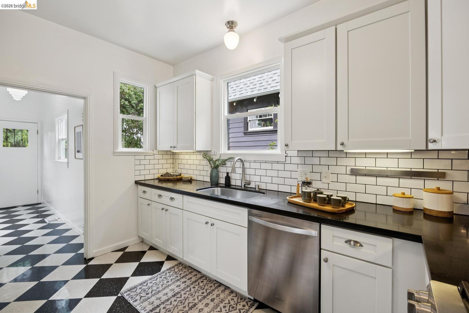 1357 25th ST, Oakland, CA, 94606