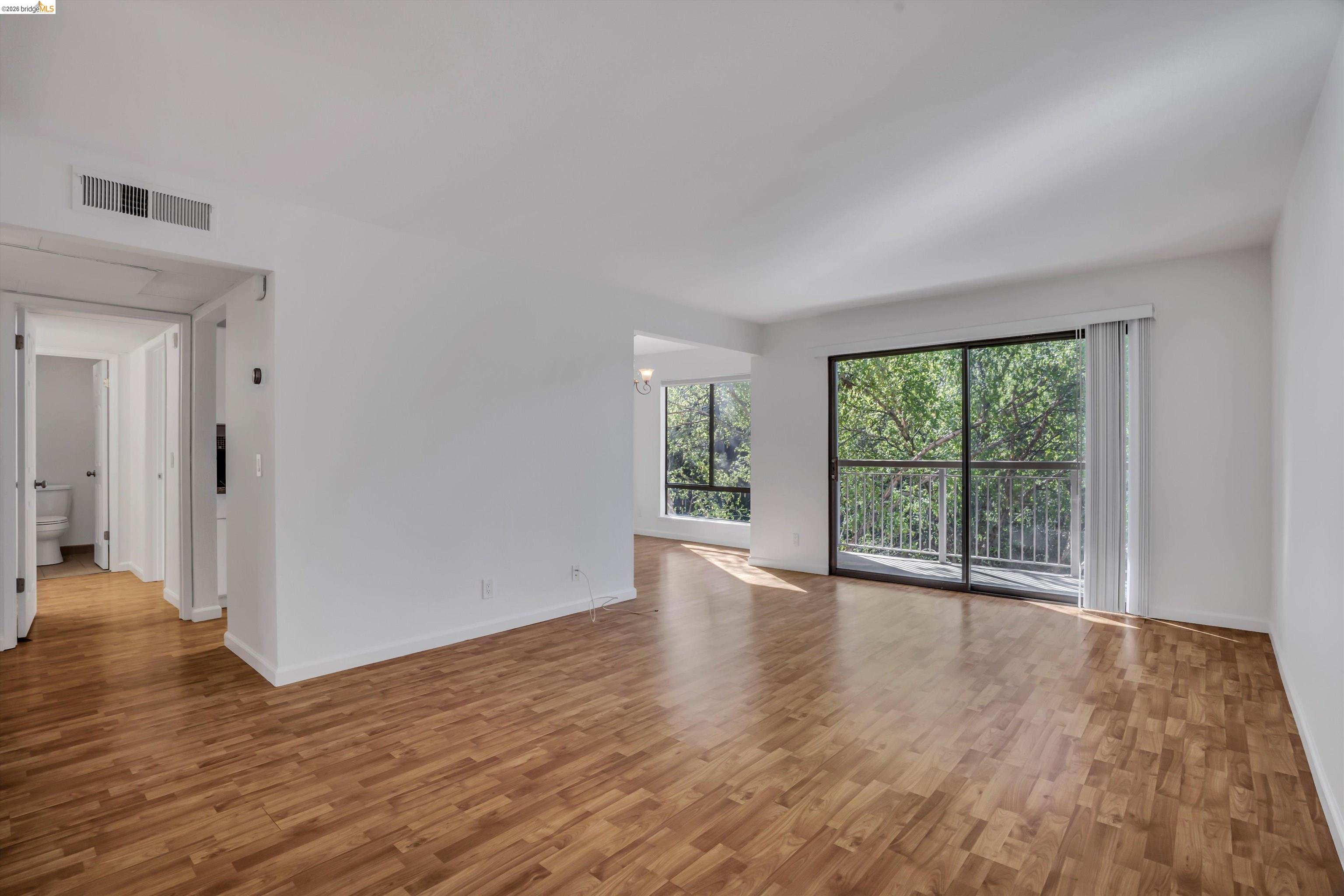 Photo #8: 41133820 Listing: Photo #8