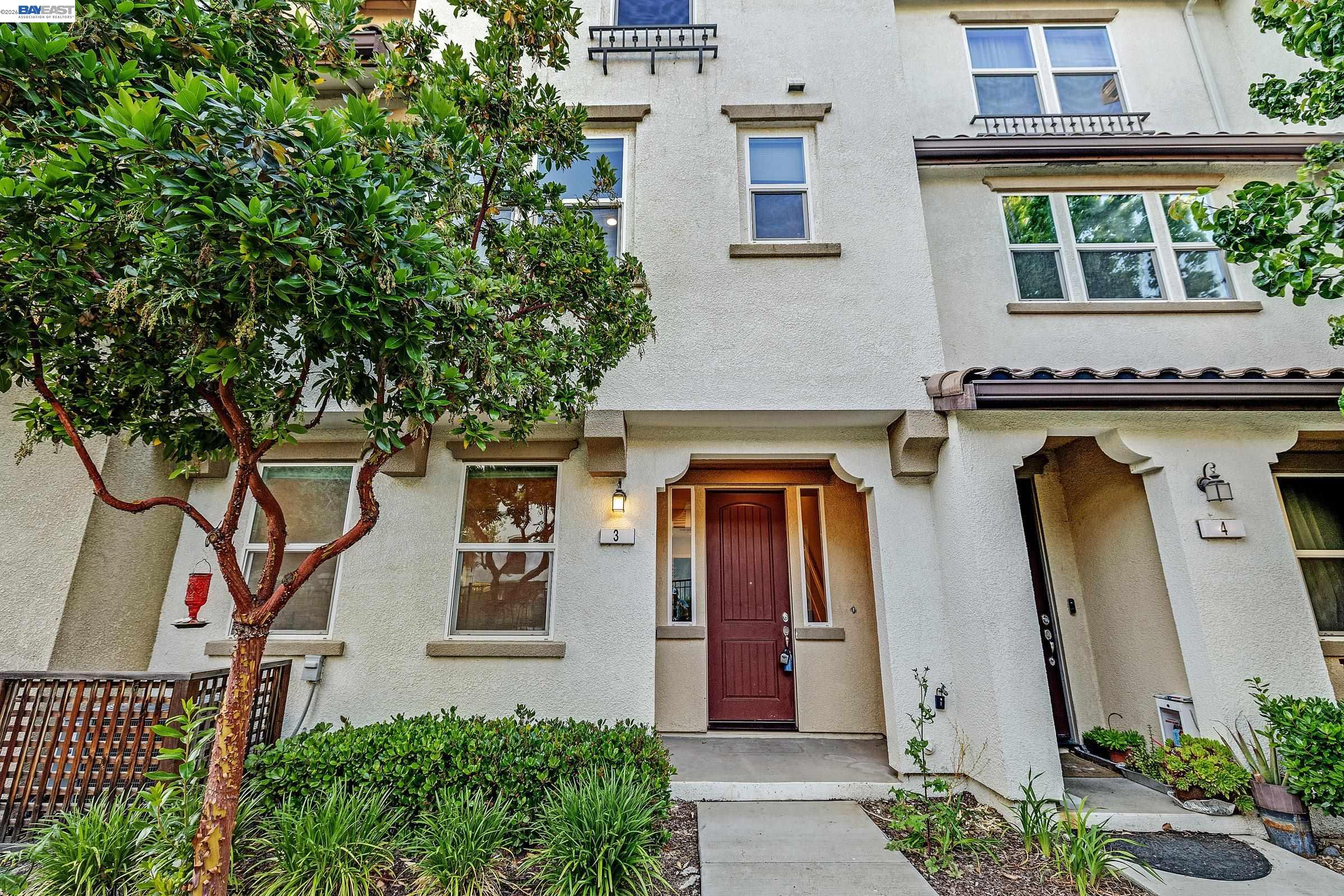 Photo #2: 41133821 Listing: Photo #2