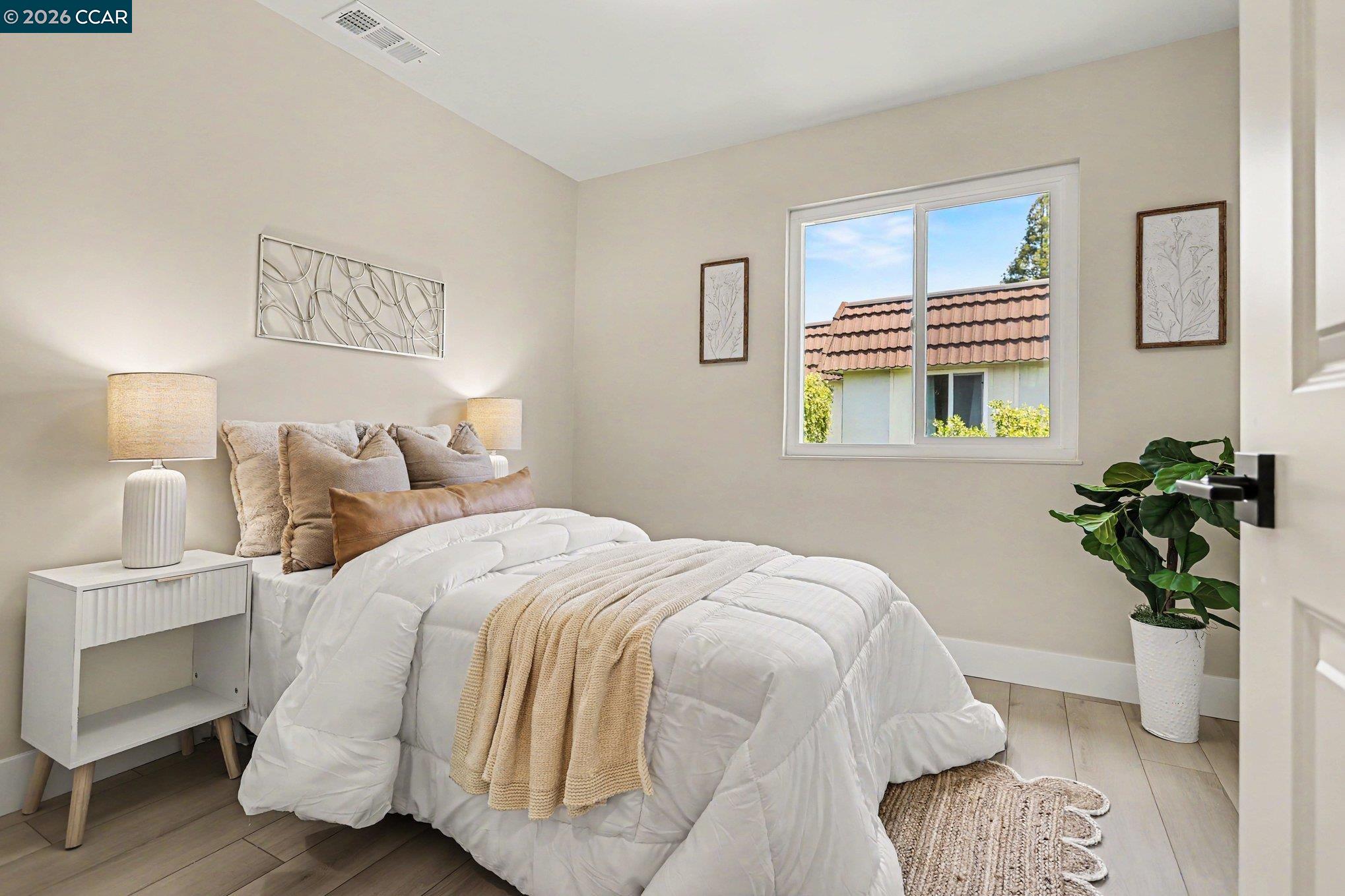 Photo #15: 41133822 Listing: Photo #15