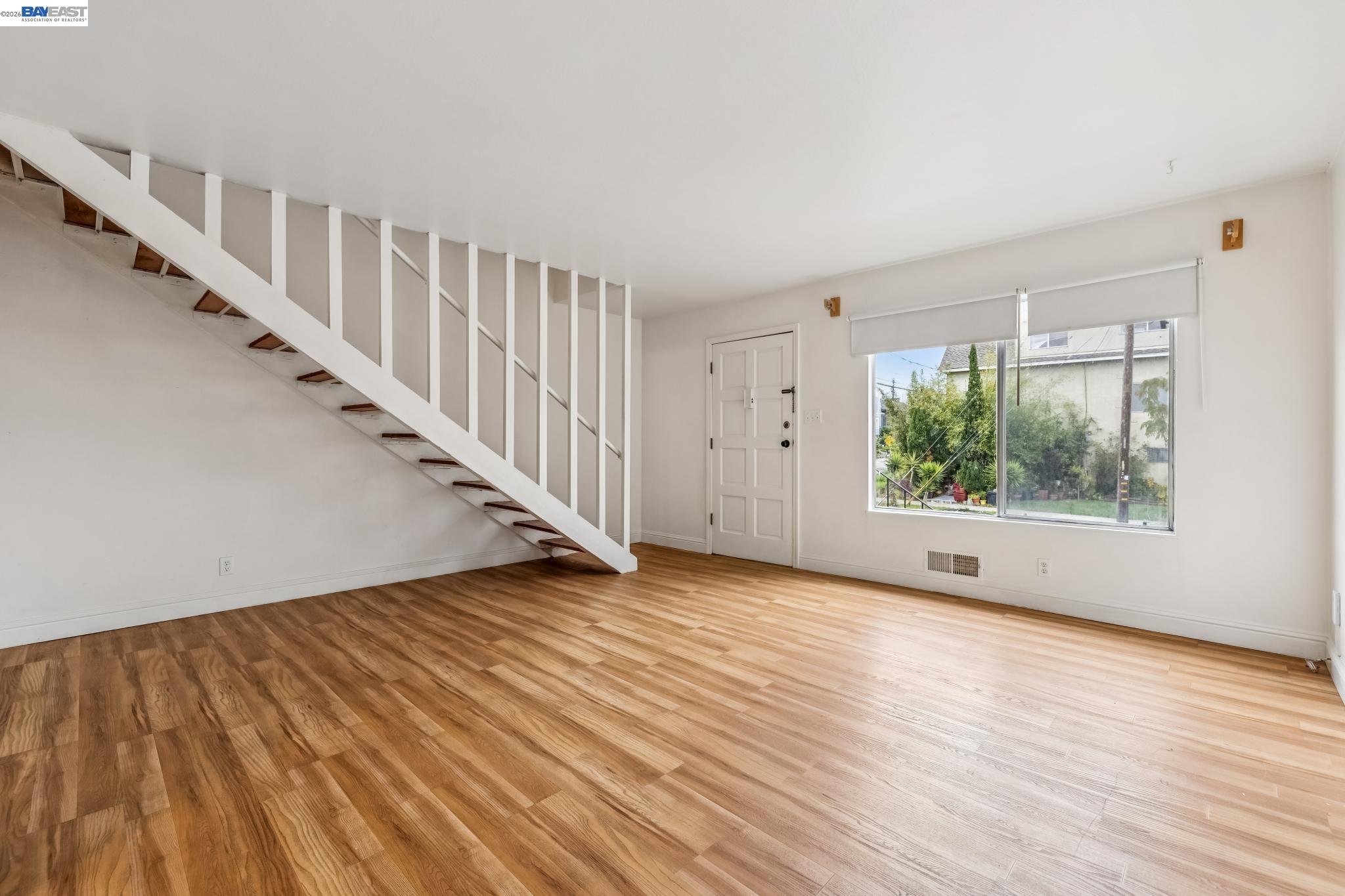 5963 MACCALL STREET, Oakland CA 94609 — photo 9