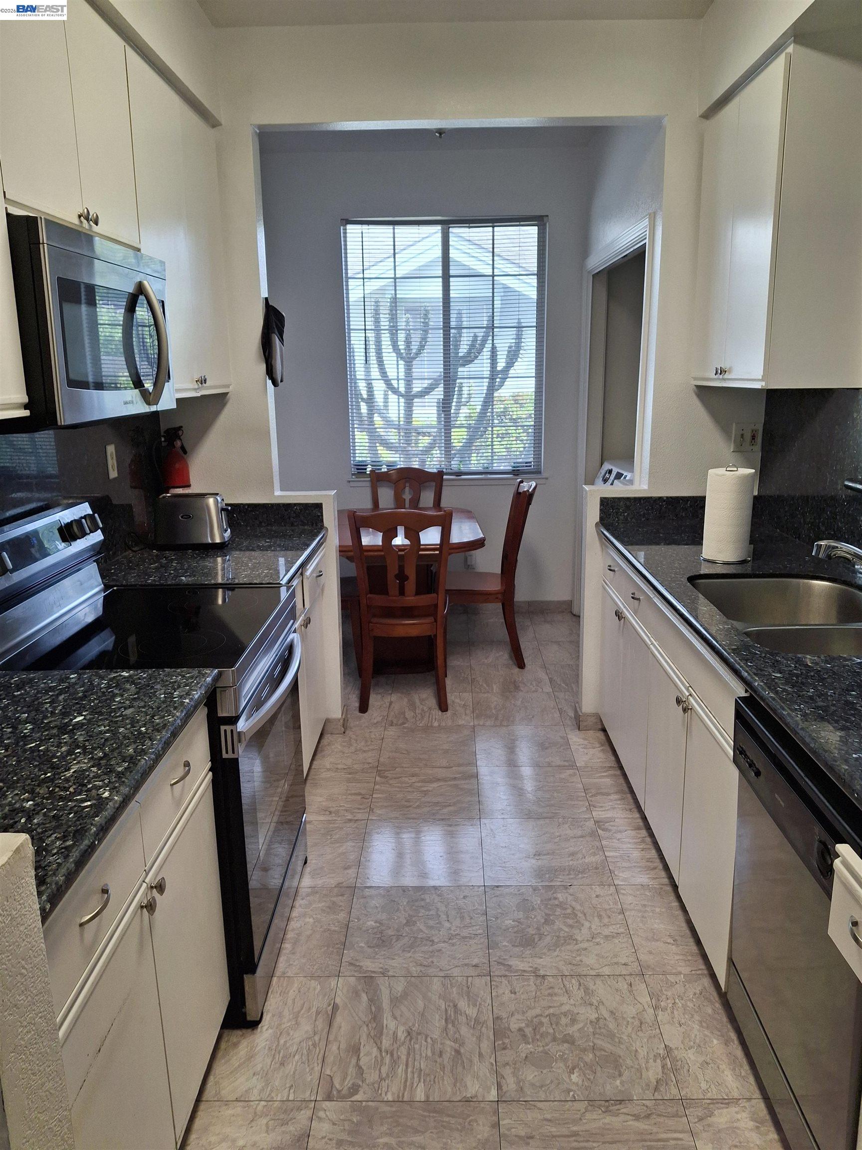 Photo #5: 41133844 Listing: Photo #5