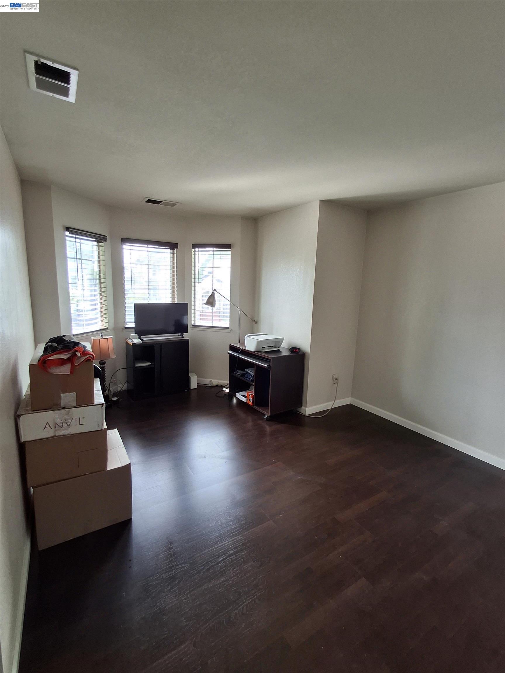 Photo #6: 41133844 Listing: Photo #6