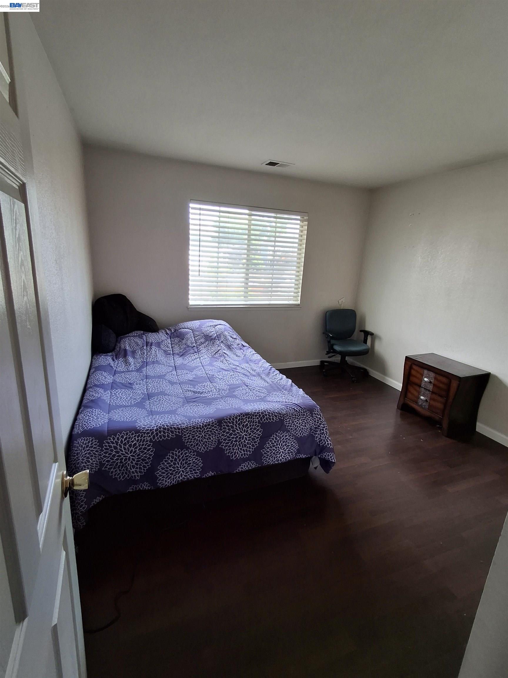 Photo #8: 41133844 Listing: Photo #8