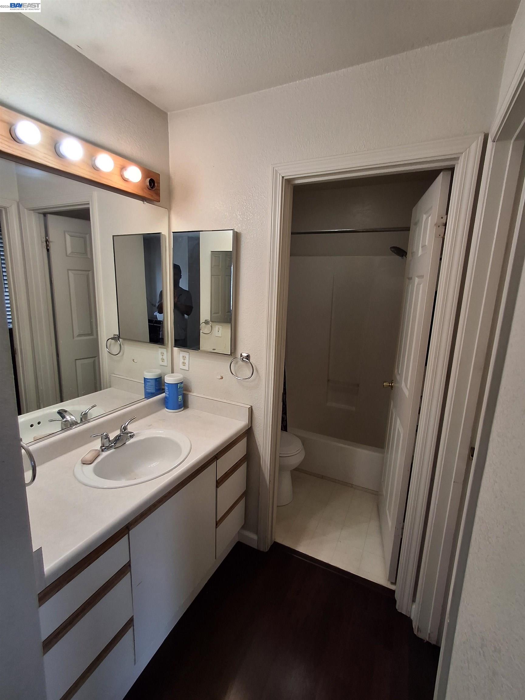 Photo #10: 41133844 Listing: Photo #10