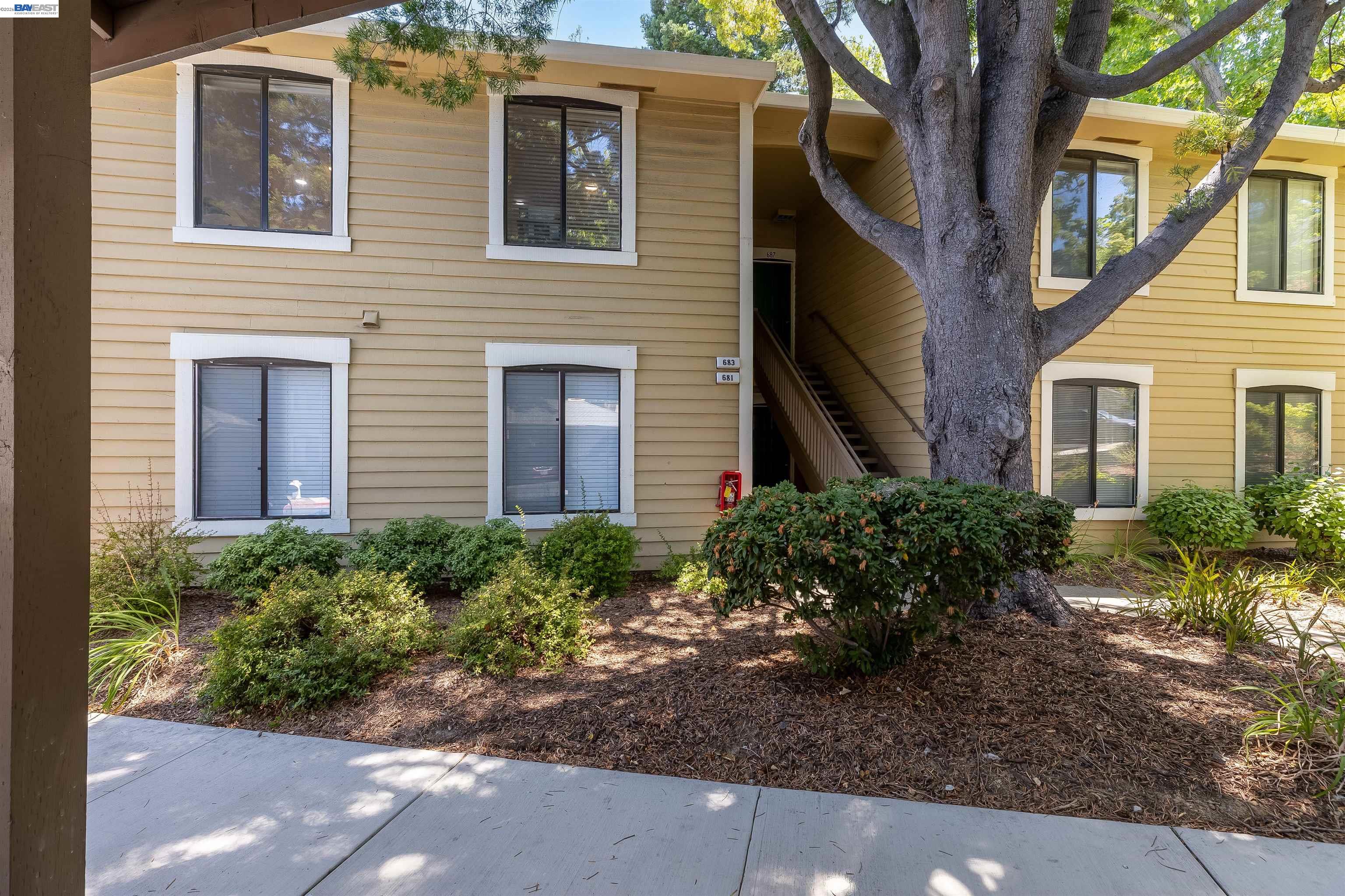 Photo #3: 41133846 Listing: Photo #3