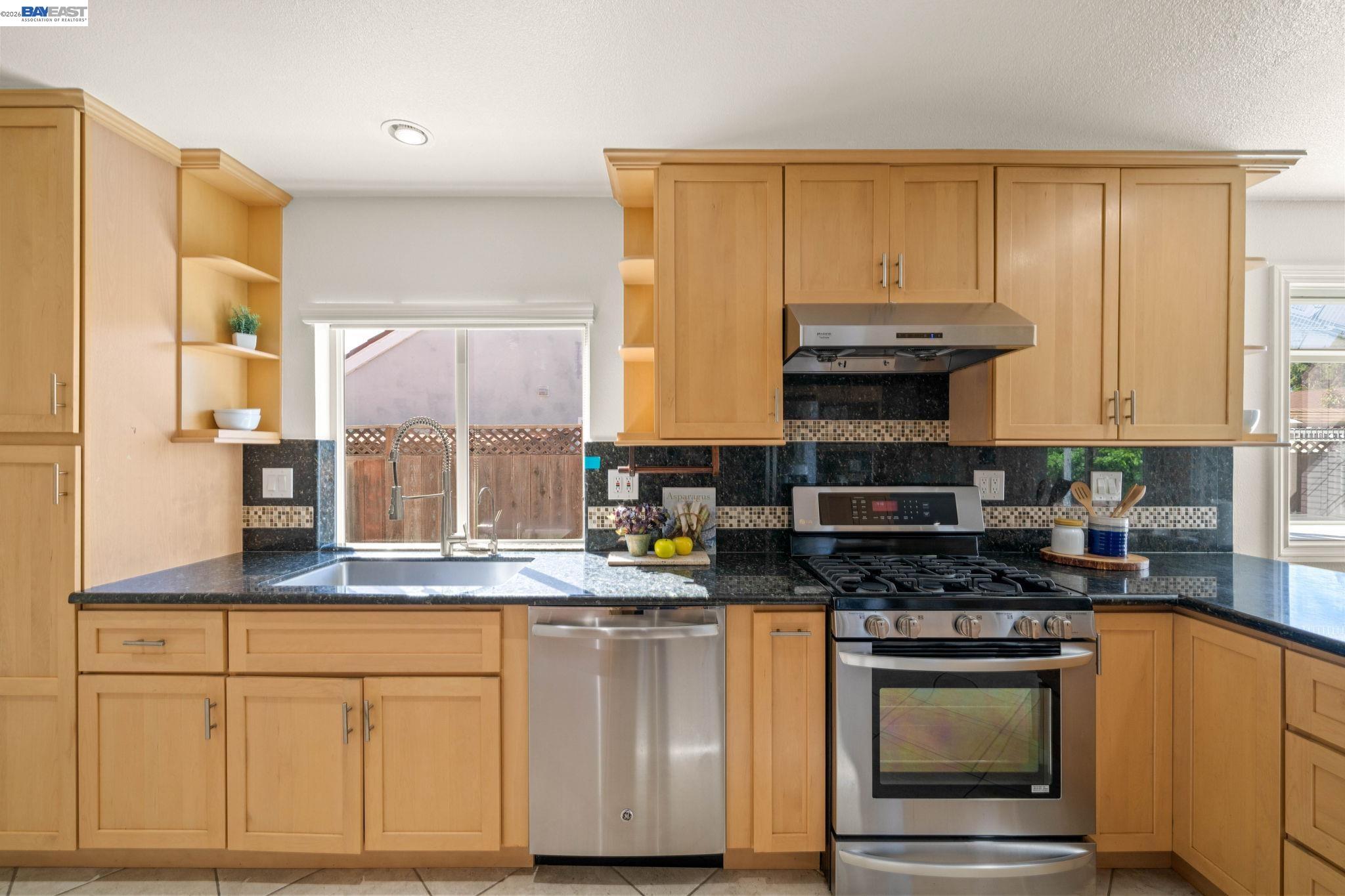 36288 Tudor Pl, Newark CA 94560 — photo 16