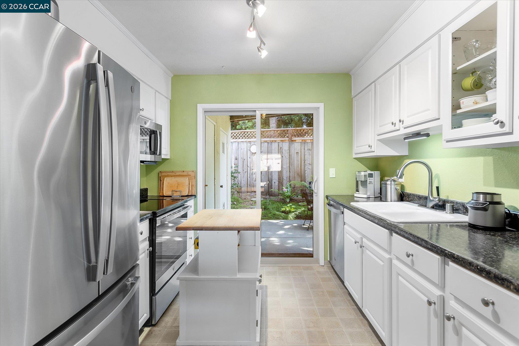 894 Lewelling Blvd UNIT 17, San Leandro, CA, 94579