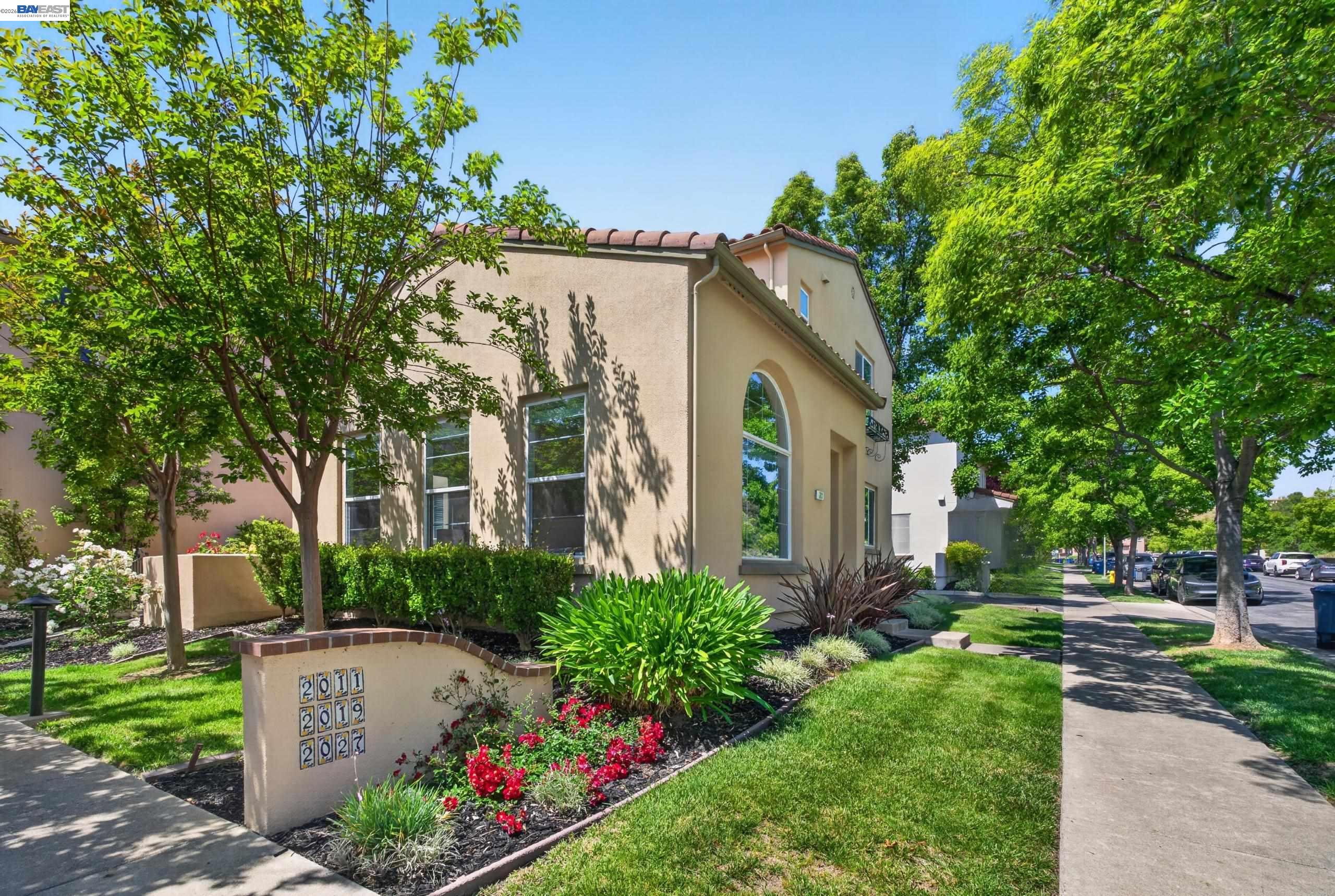 Photo #3: 41133878 Listing: Photo #3