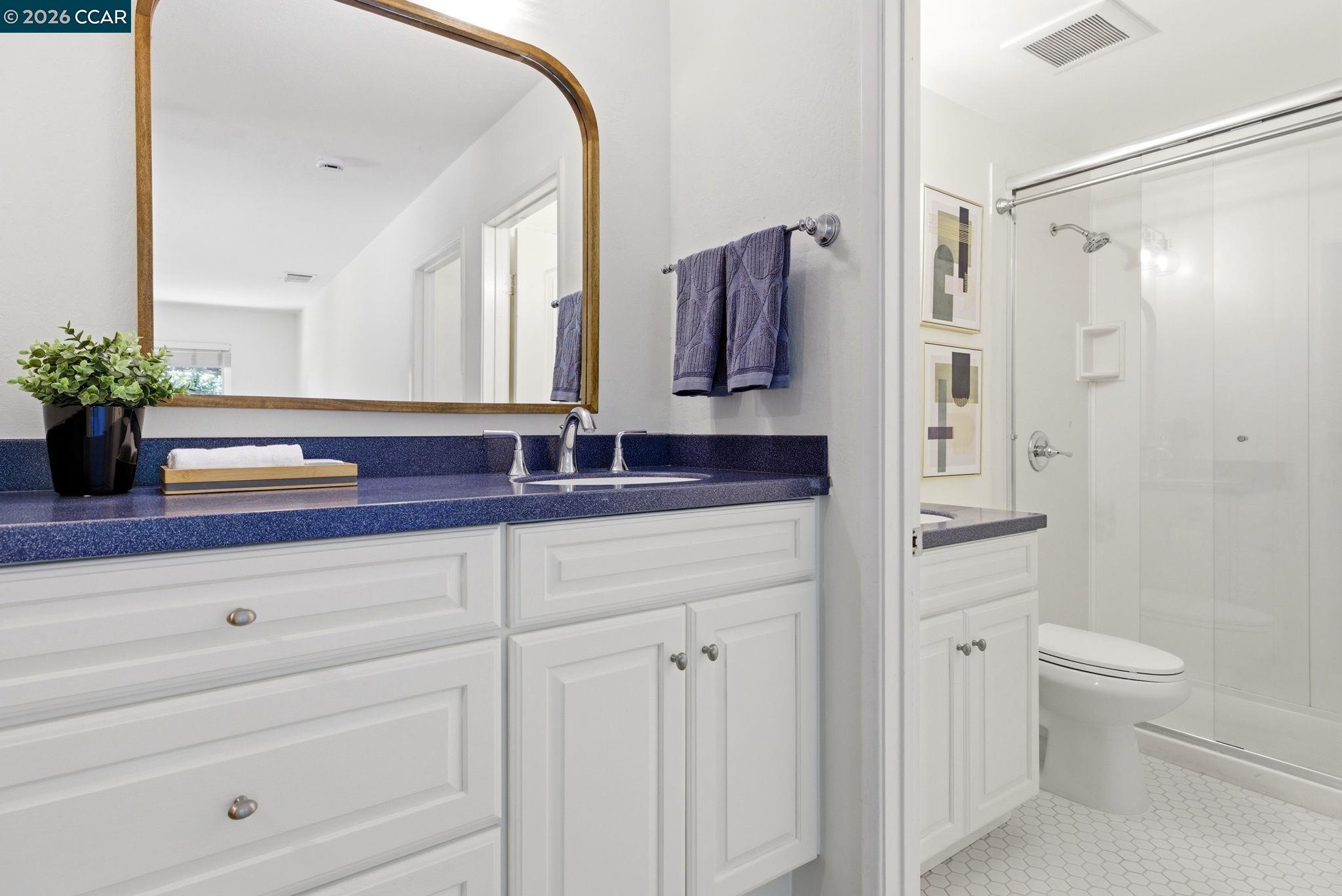 Photo #11: 41133899 Listing: Photo #11