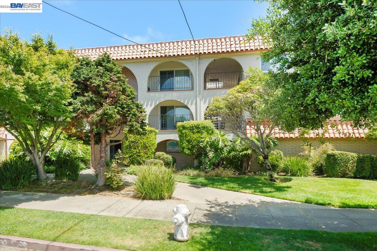 Photo #2: 41133922 Listing: Photo #2