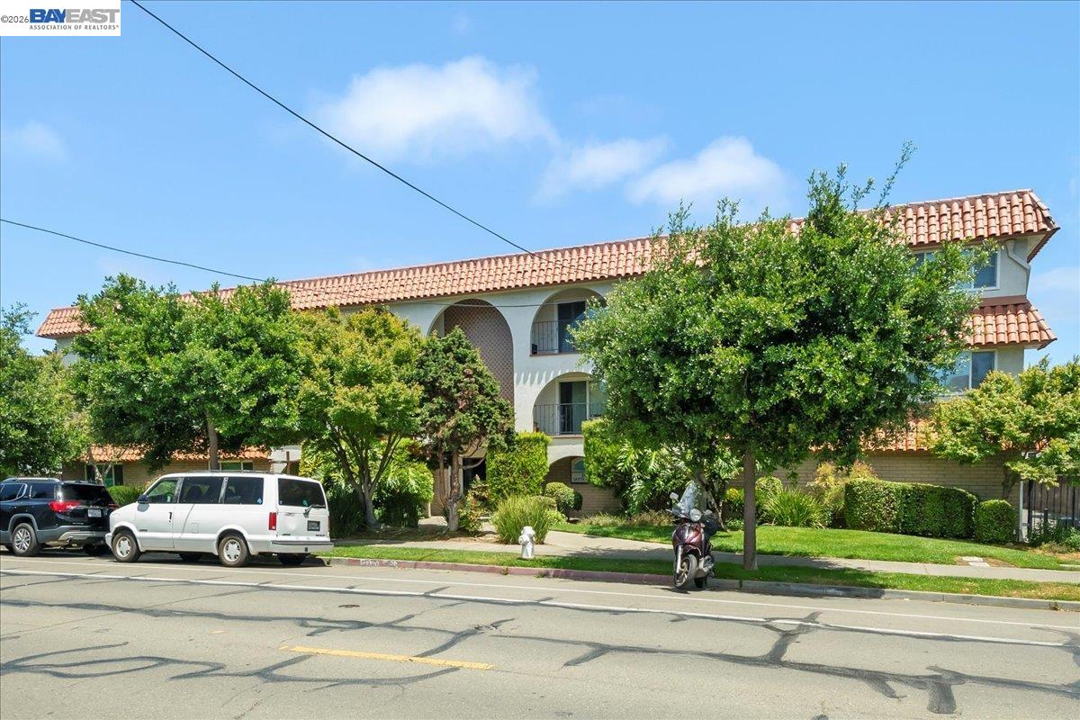 Photo #5: 41133922 Listing: Photo #5