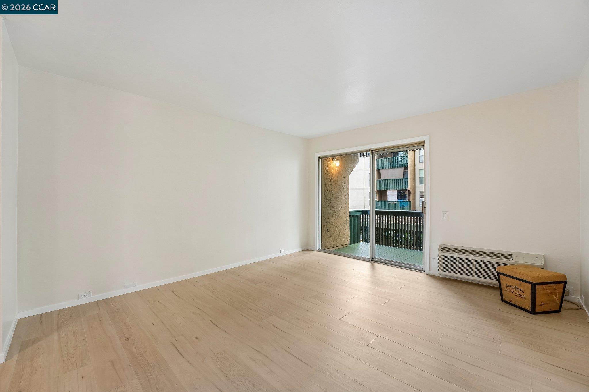 Photo #15: 41133943 Listing: Photo #15