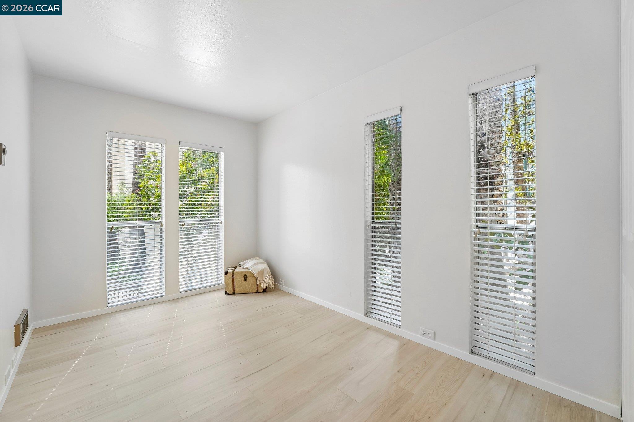Photo #16: 41133943 Listing: Photo #16