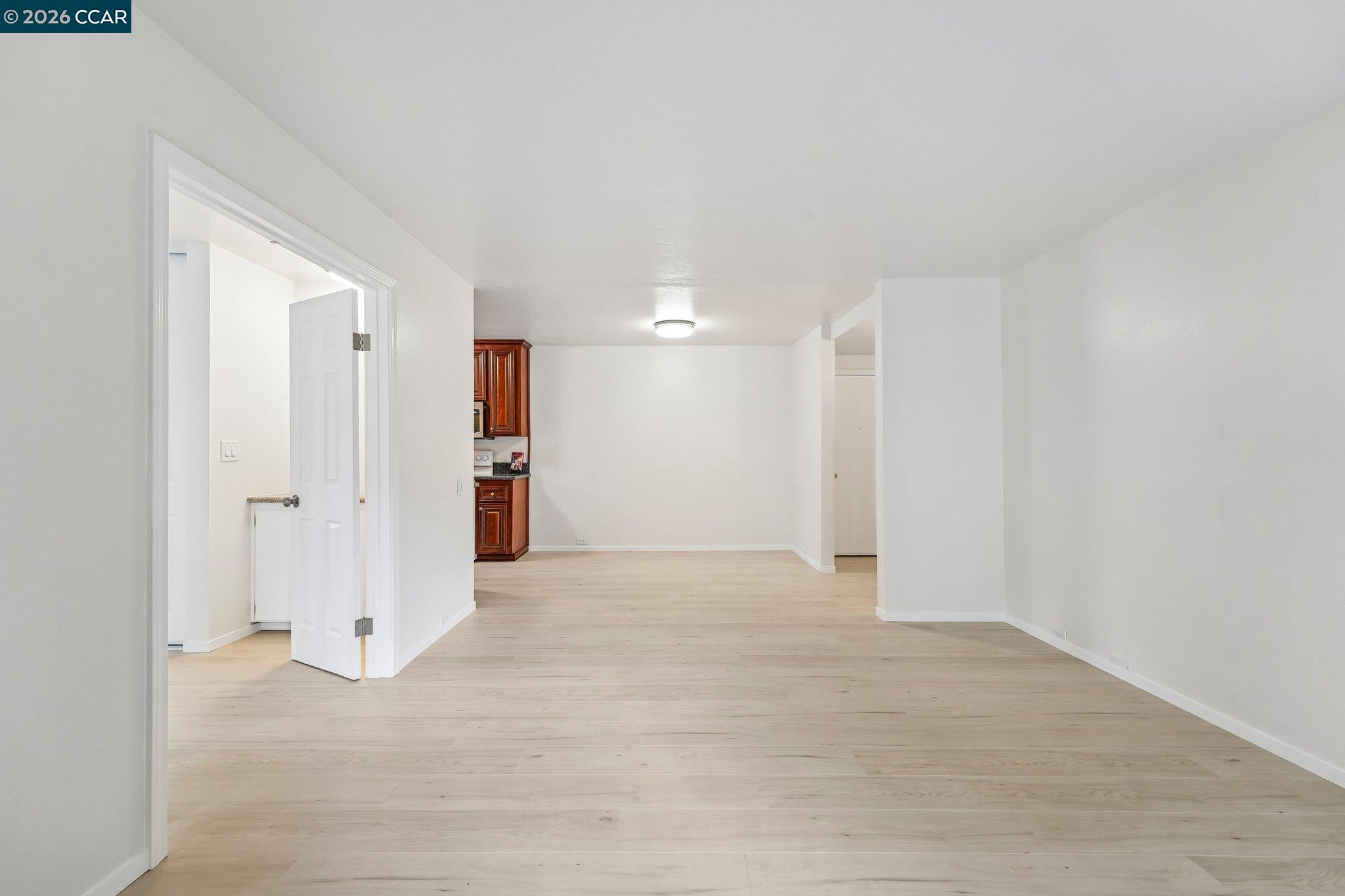 Photo #21: 41133943 Listing: Photo #21