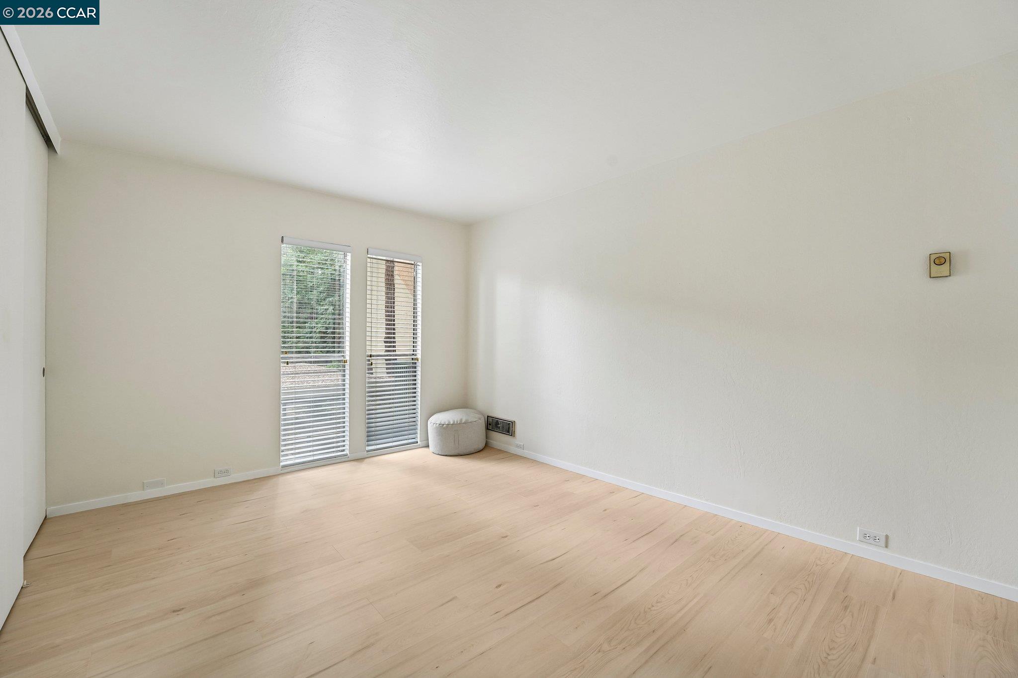 Photo #23: 41133943 Listing: Photo #23