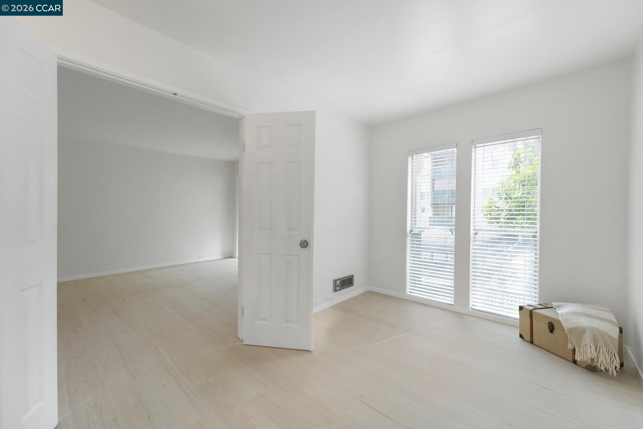 Photo #25: 41133943 Listing: Photo #25