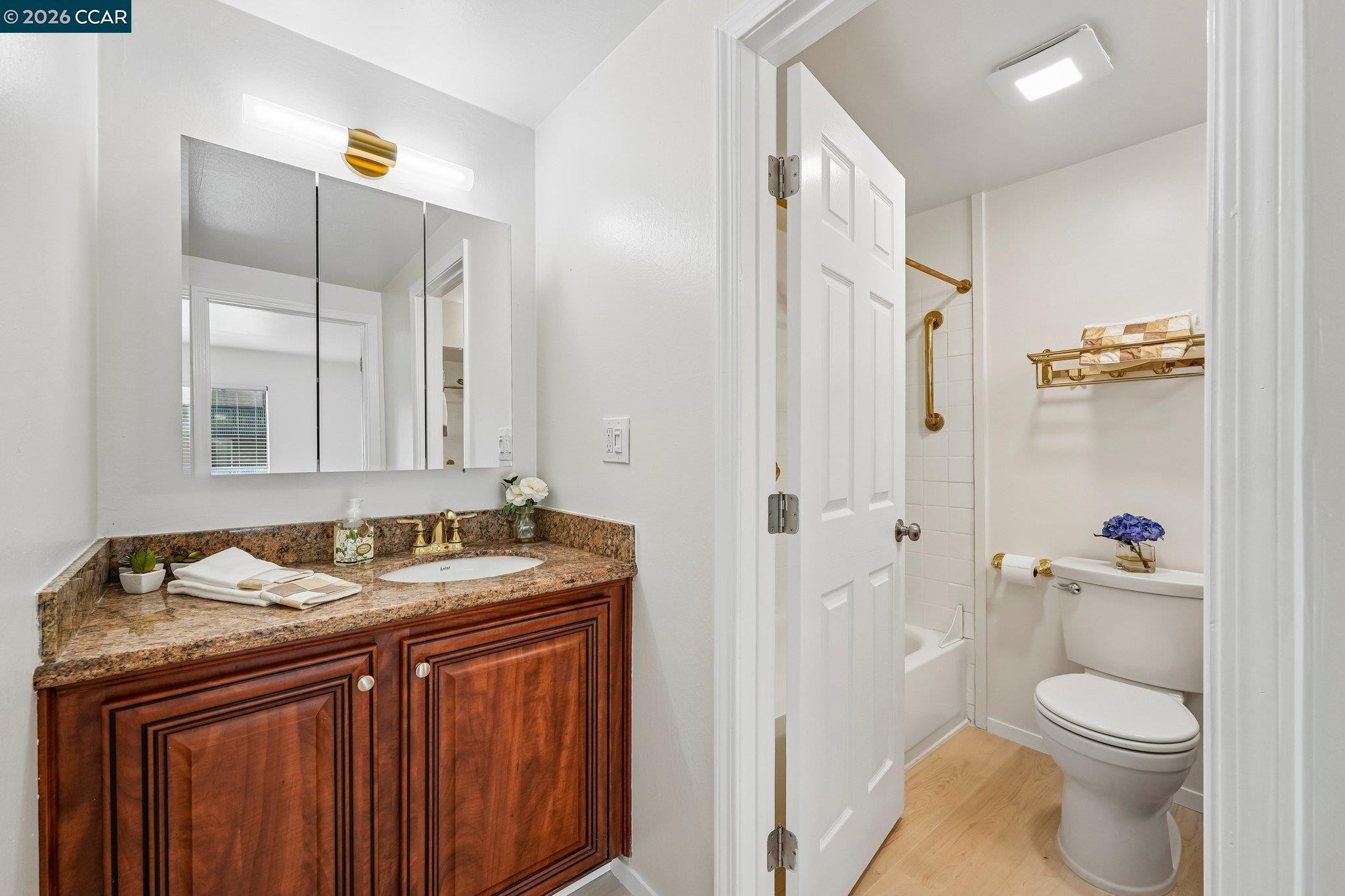 Photo #27: 41133943 Listing: Photo #27
