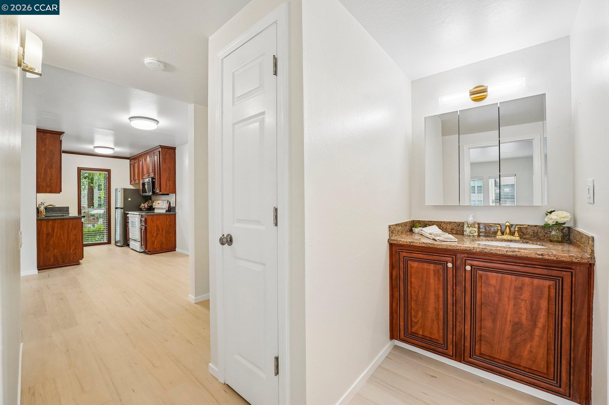Photo #28: 41133943 Listing: Photo #28