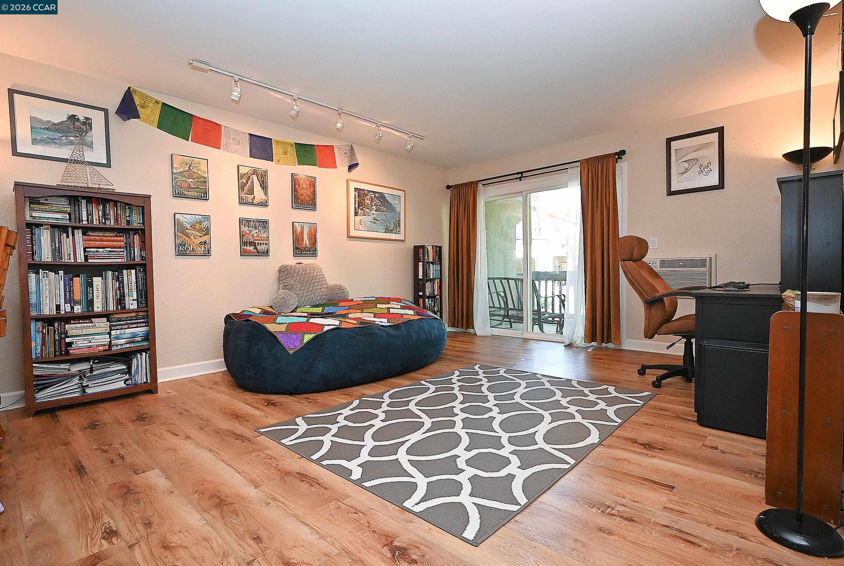 Photo #1: 41133946 Listing: Photo #1