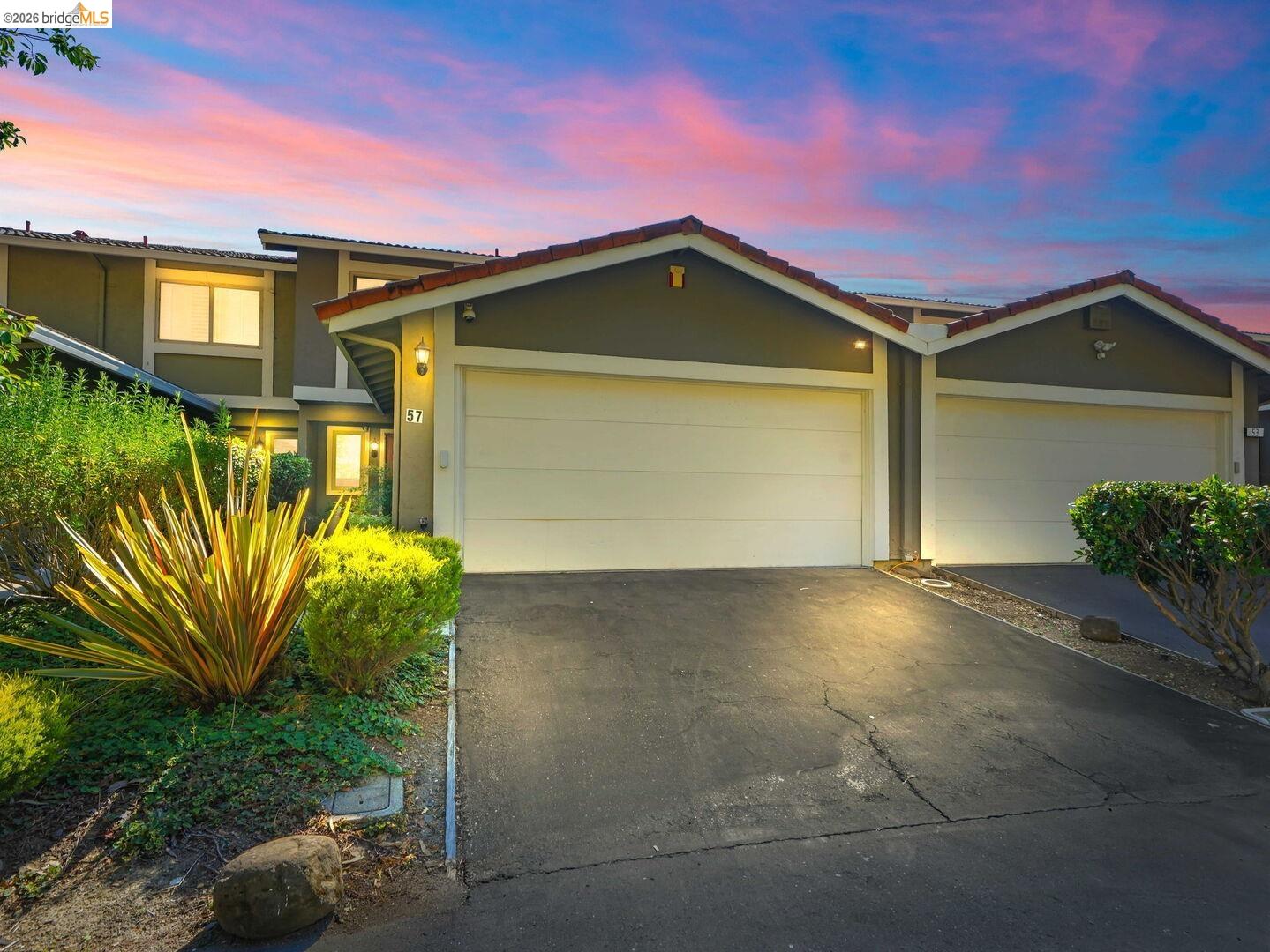Photo #3: 41133953 Listing: Photo #3