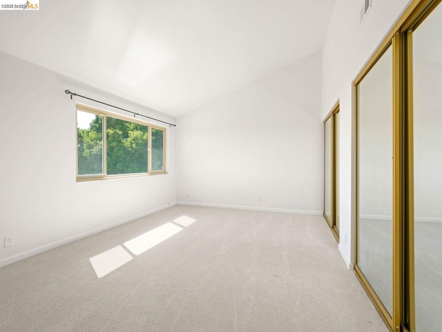 Photo #25: 41133953 Listing: Photo #25