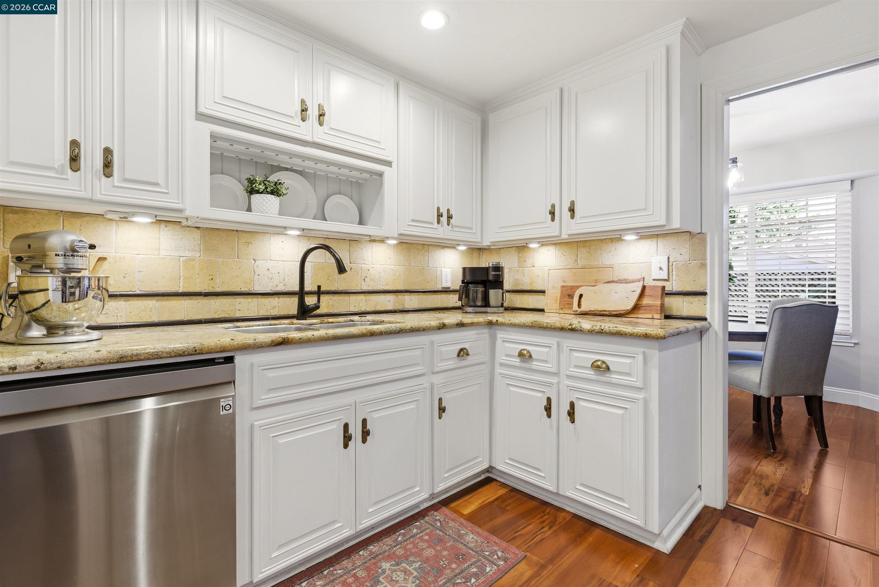 Photo #11: 41133960 Listing: Photo #11