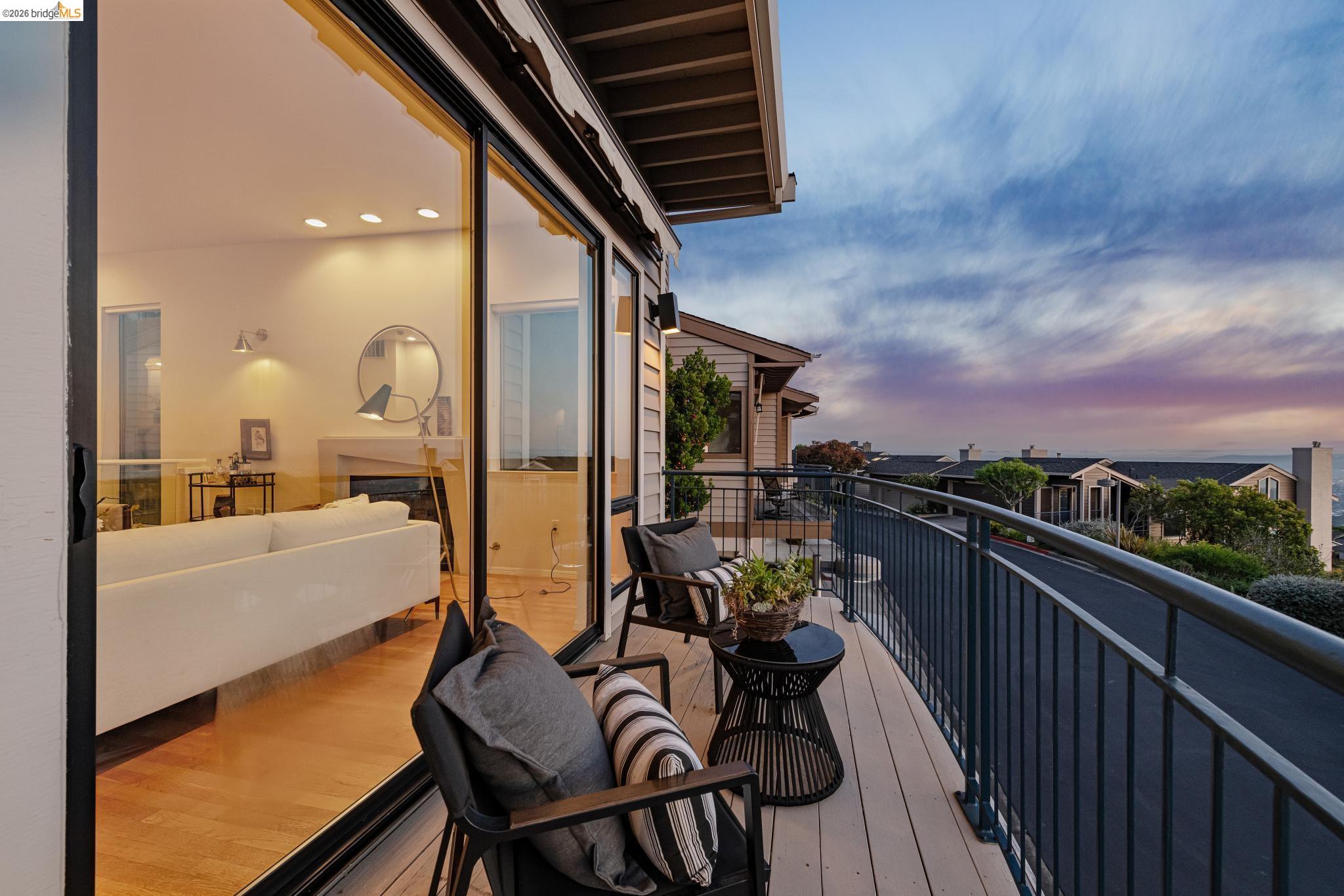 Photo #2: 41133991 Listing: Photo #2