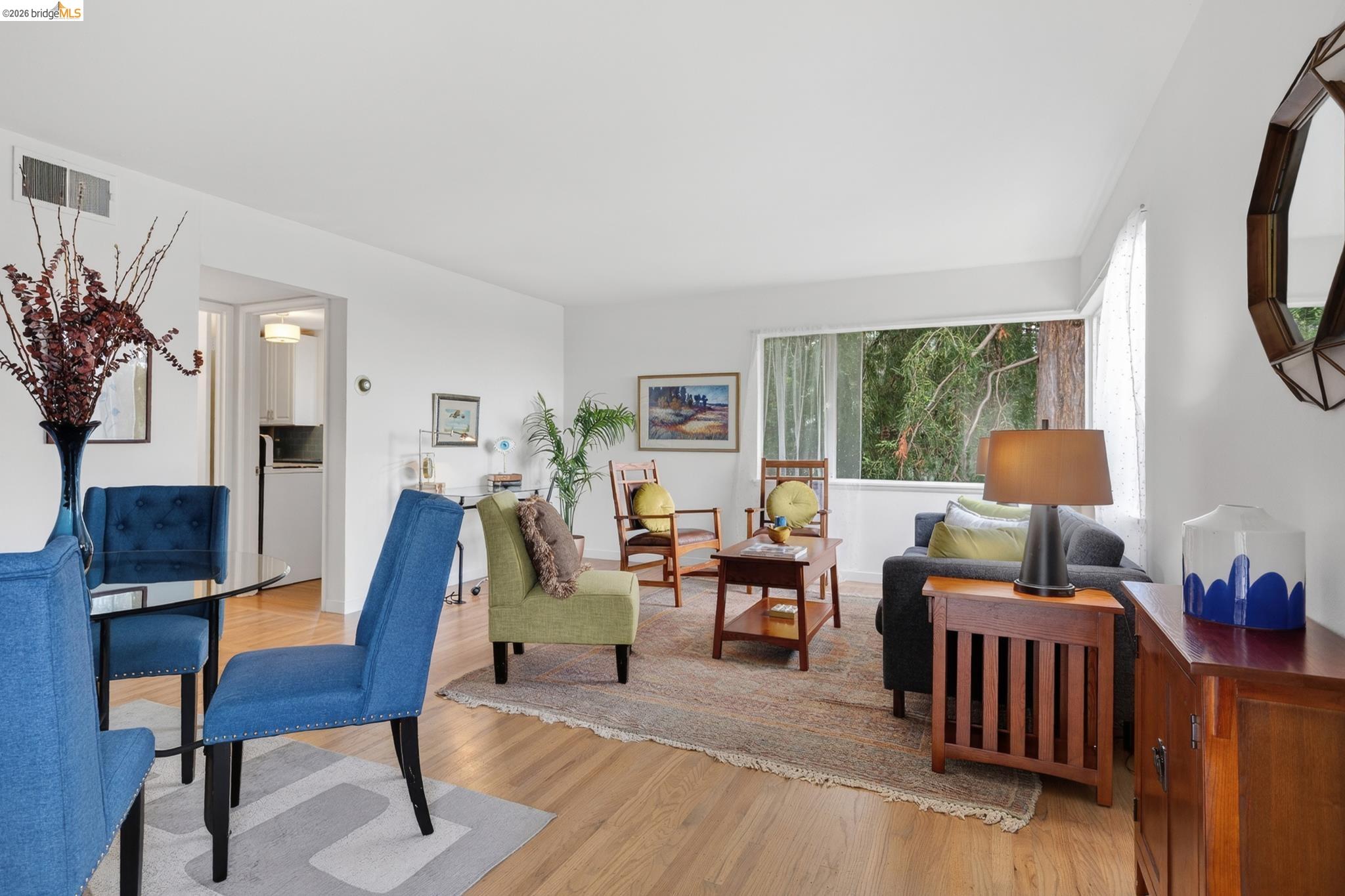 Photo #1: 41134014 Listing: Photo #1