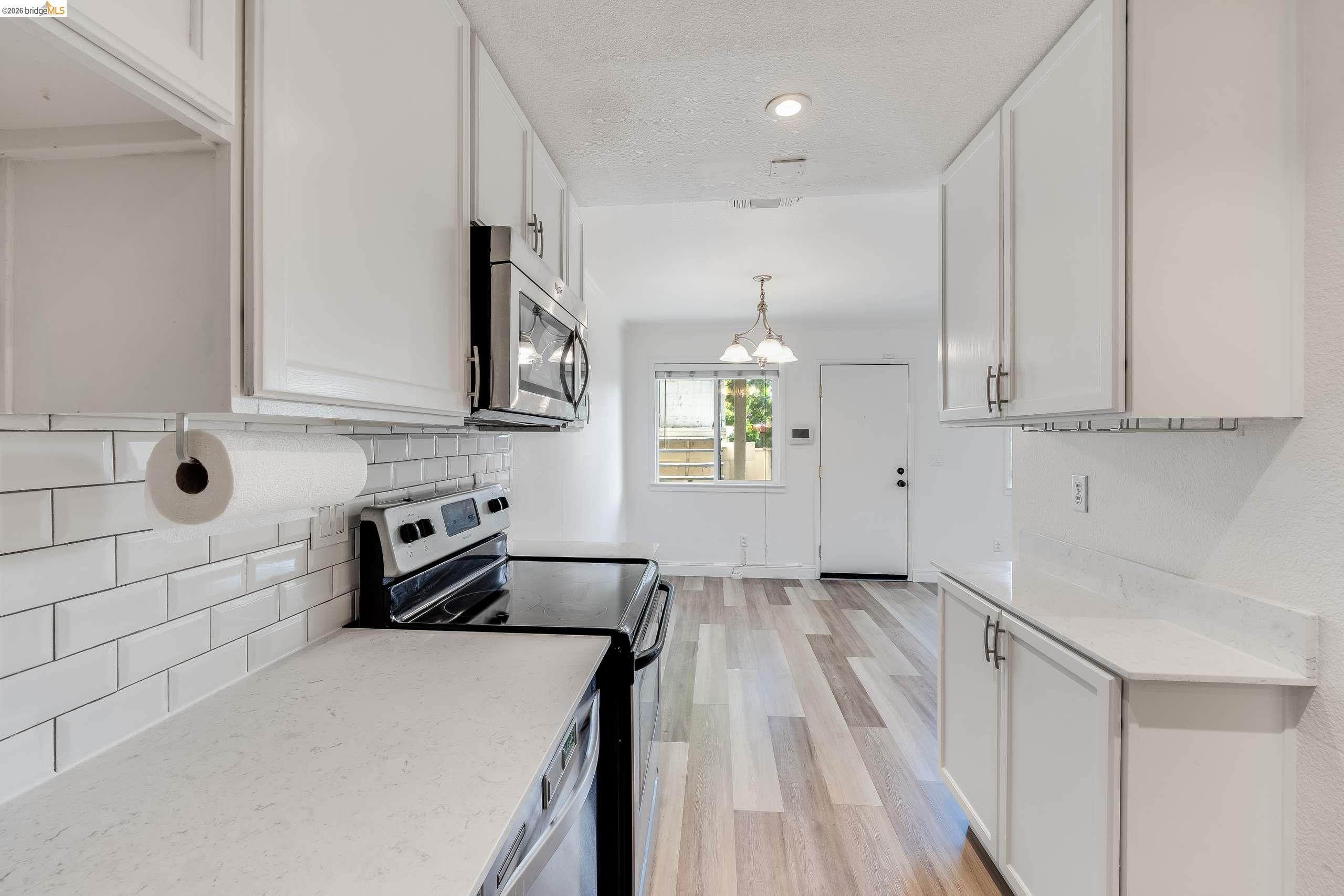 Photo #12: 41134041 Listing: Photo #12