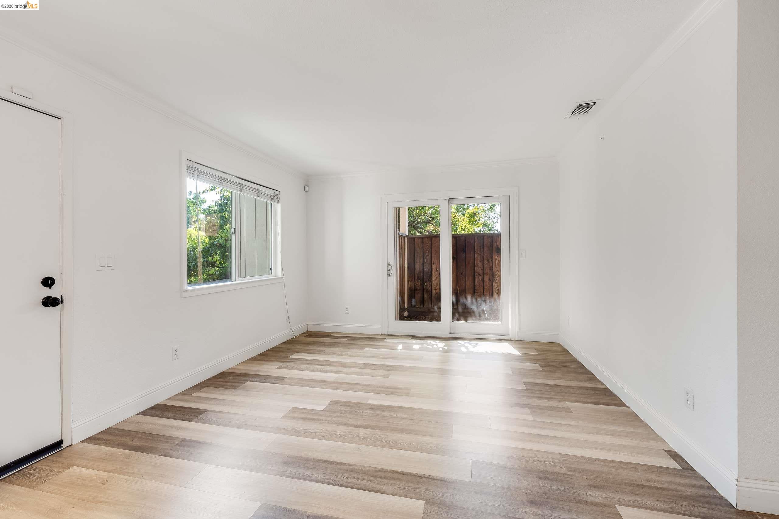 Photo #6: 41134041 Listing: Photo #6