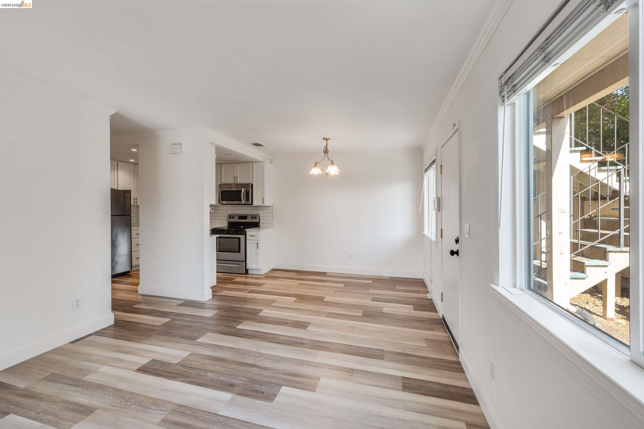 Photo #8: 41134041 Listing: Photo #8