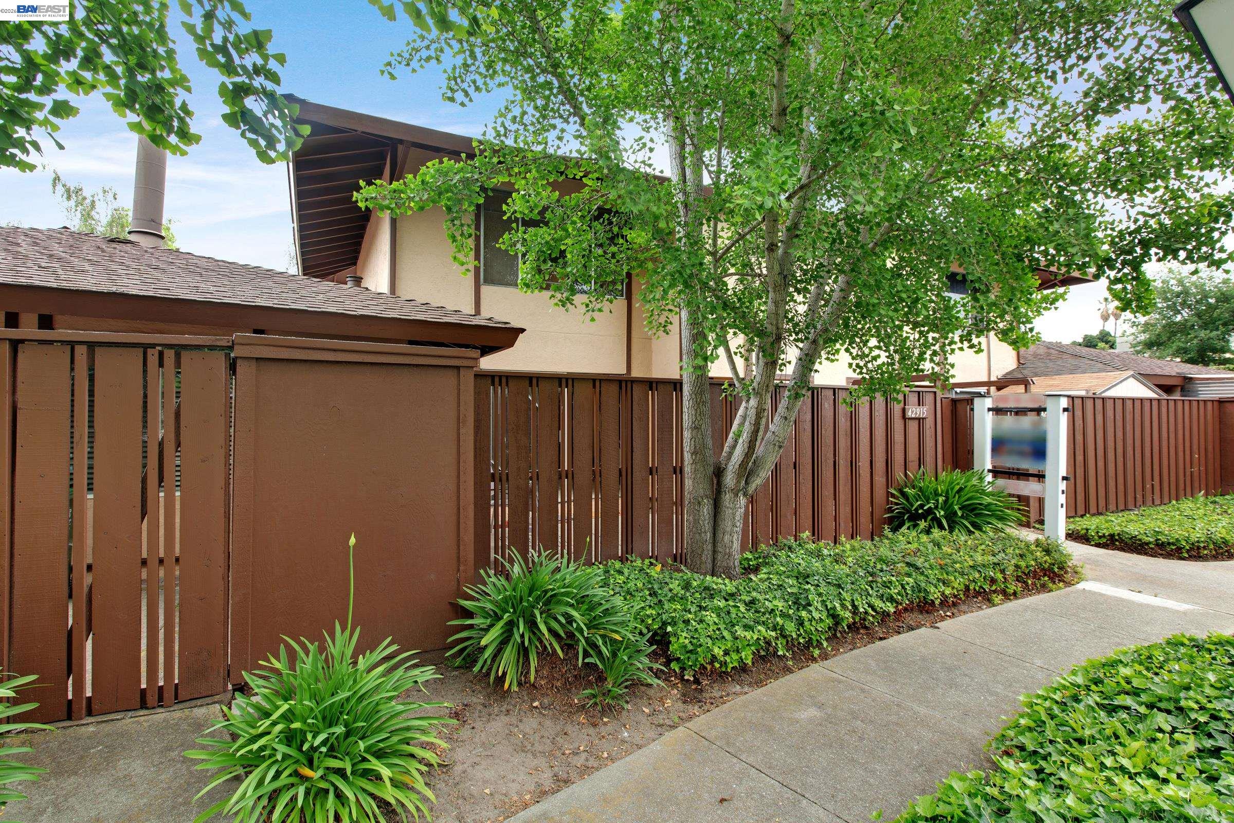 Photo #2: 41134044 Listing: Photo #2