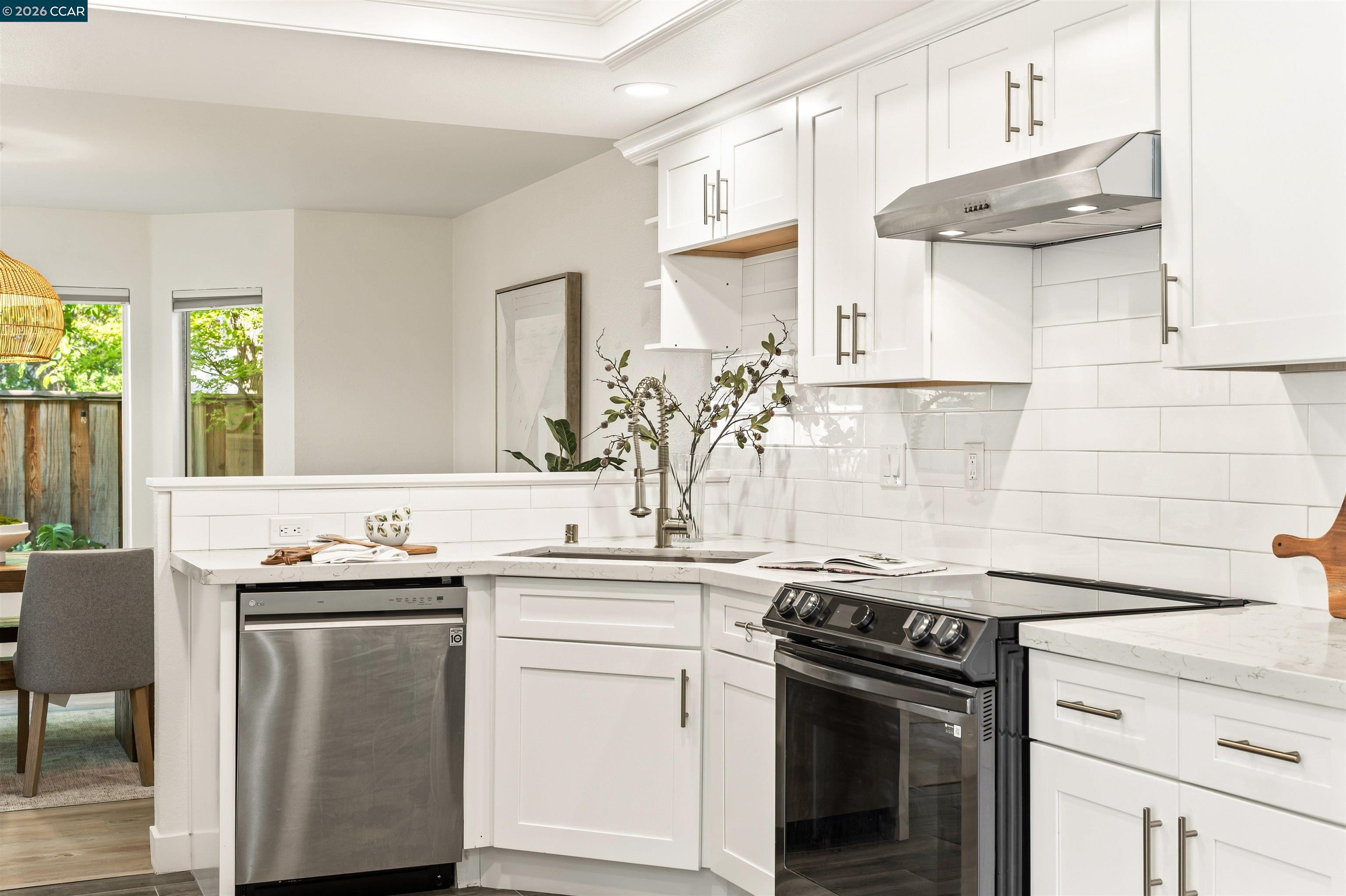 Photo #8: 41134056 Listing: Photo #8
