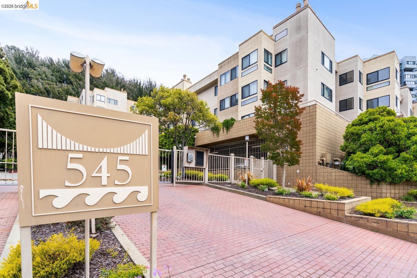 Photo #2: 41134063 Listing: Photo #2